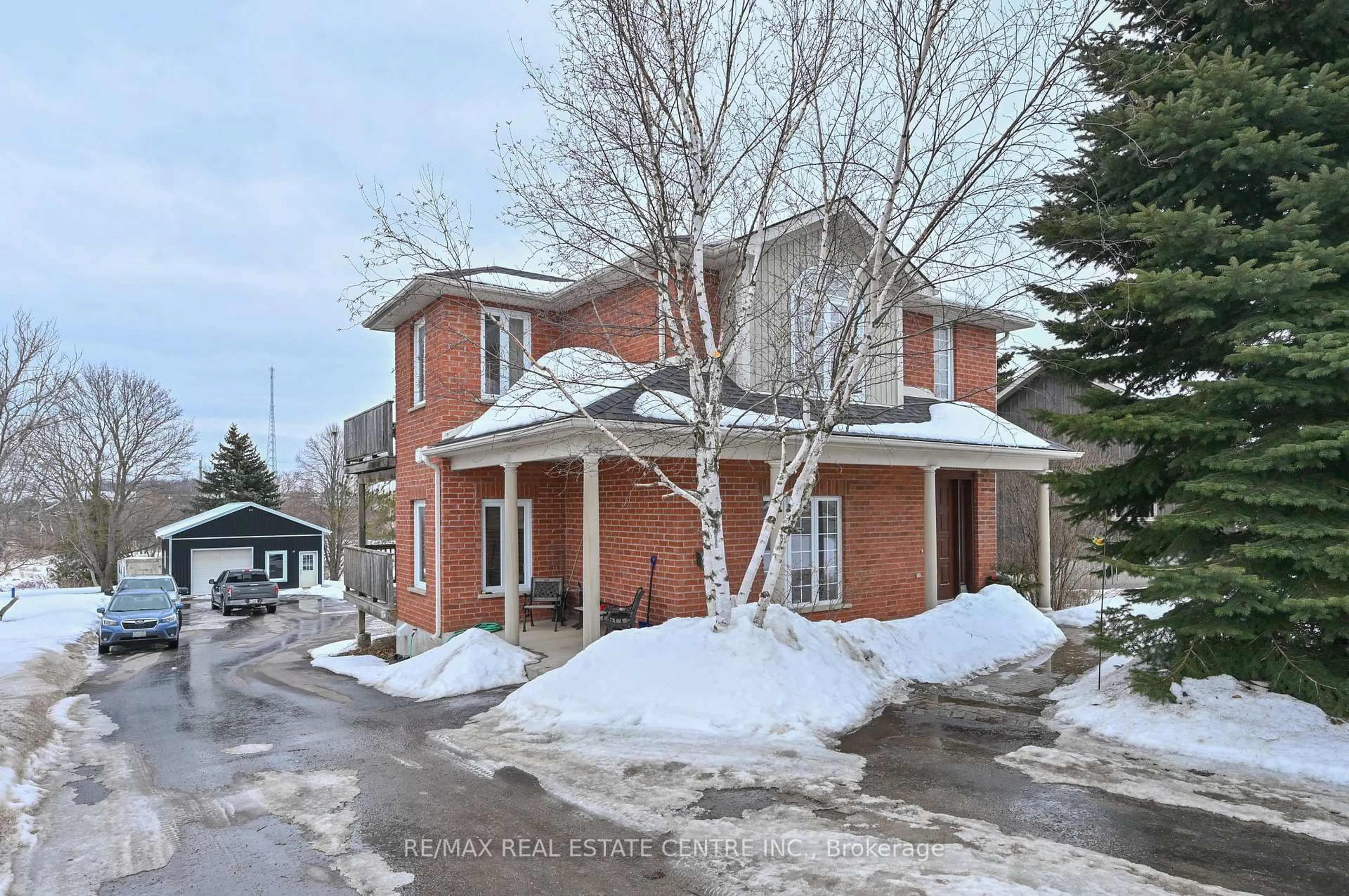 Unknown for 300A Broadway, Orangeville Ontario L9W 1L3