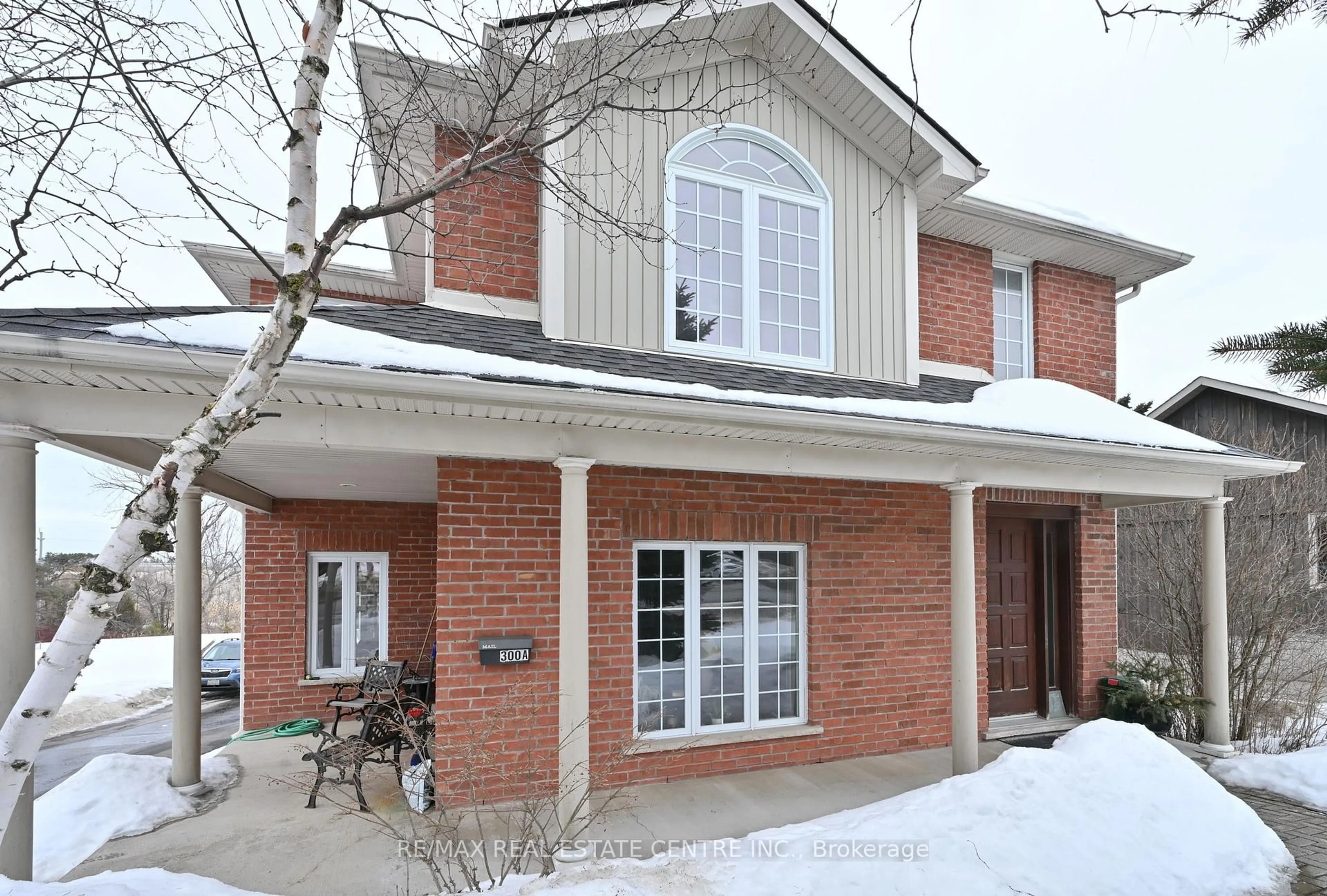 Home with brick exterior material, street for 300A Broadway, Orangeville Ontario L9W 1L3