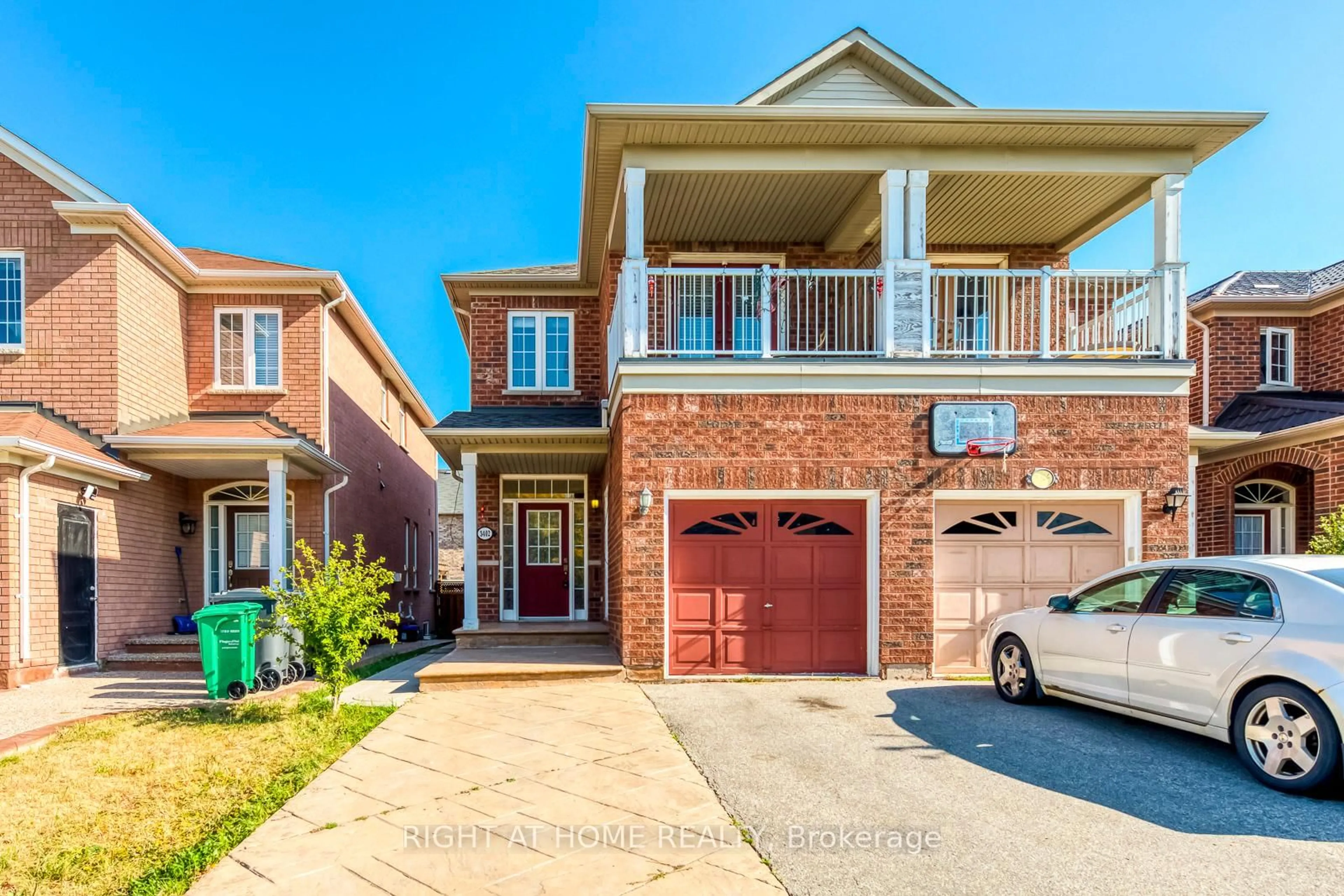 Home with brick exterior material, street for 3402 Fountain Park Ave, Mississauga Ontario L5M 7E3