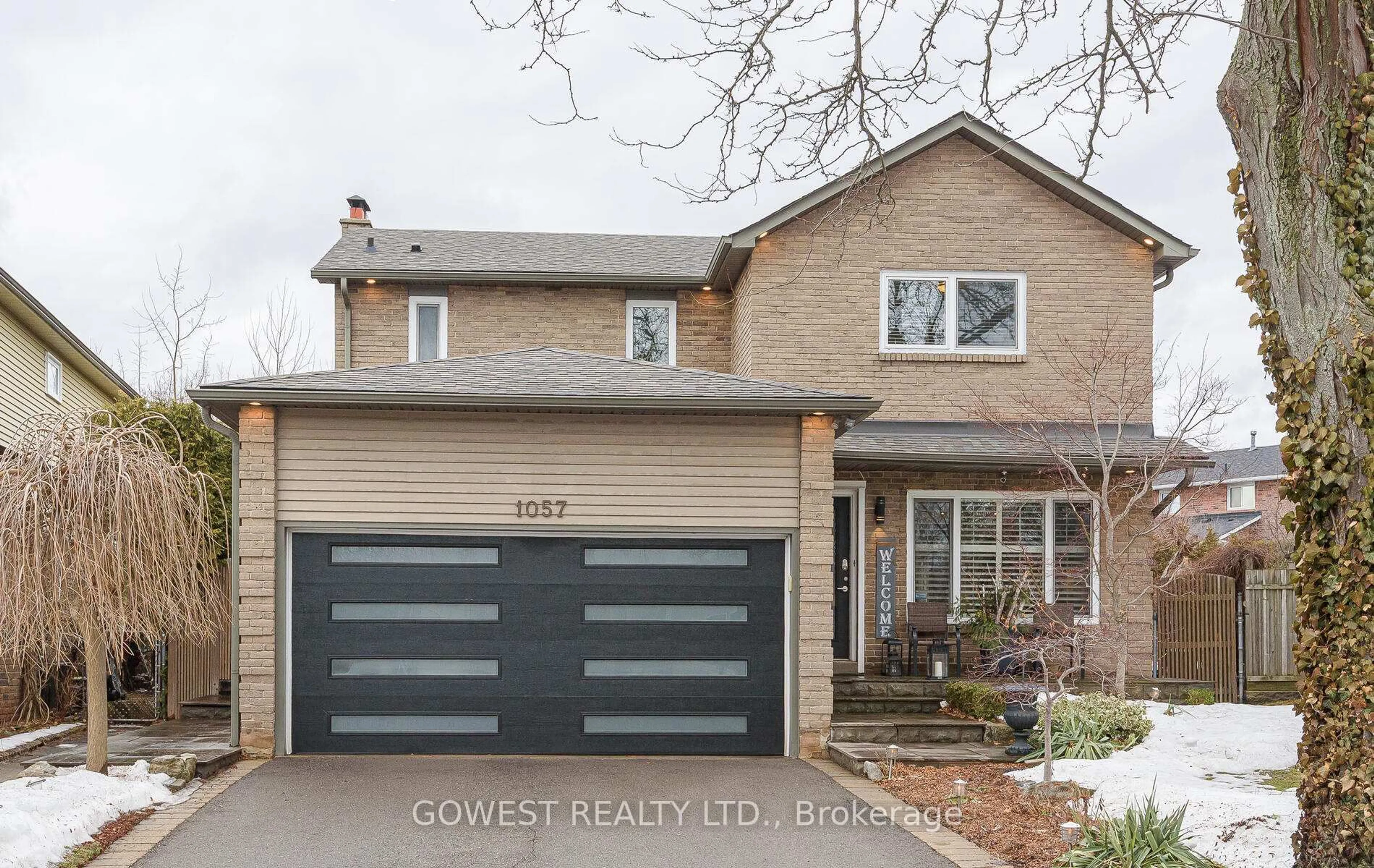 Home with brick exterior material, street for 1057 Franklin Crt, Oakville Ontario L6H 2T5