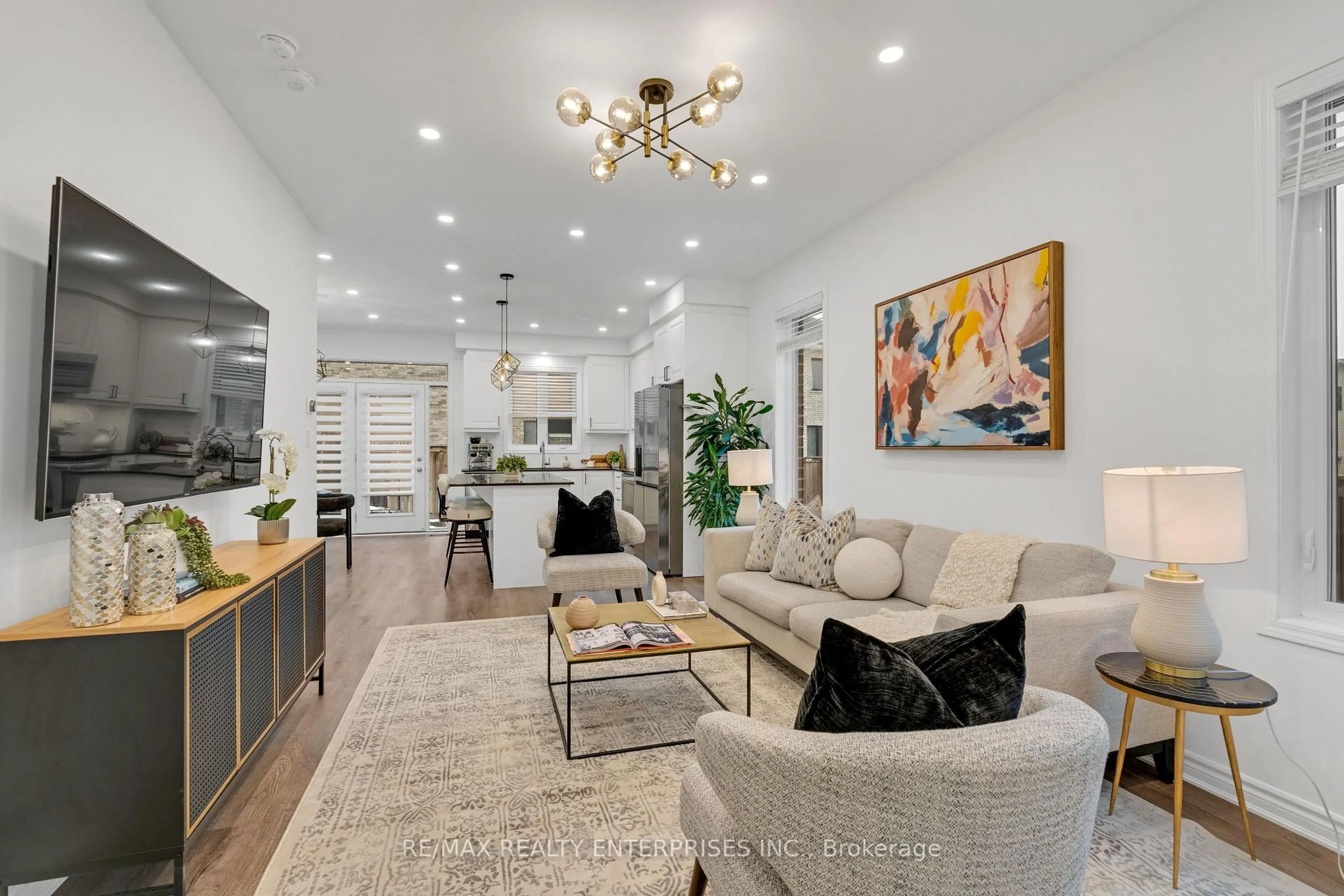 Living room with furniture, unknown for 1536 Moira Cres, Milton Ontario L9E 1Y1