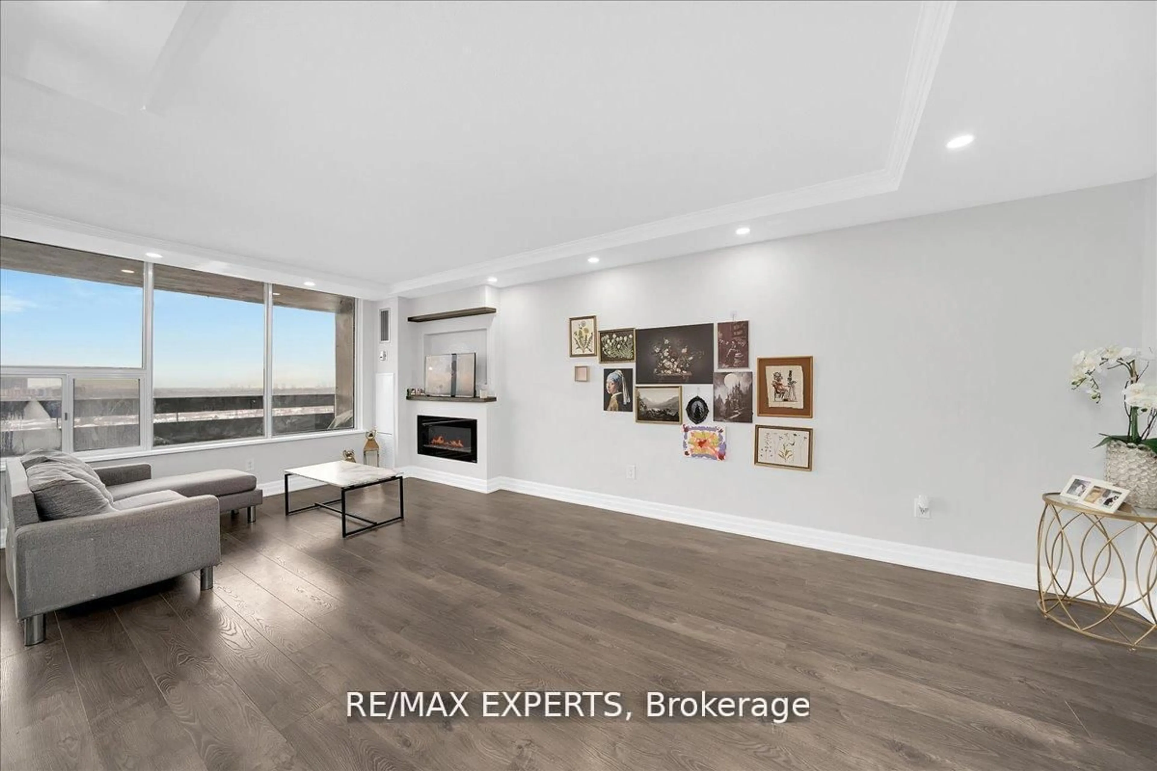 A pic of a room for 11 Wincott Dr #2115, Toronto Ontario M9R 2R9