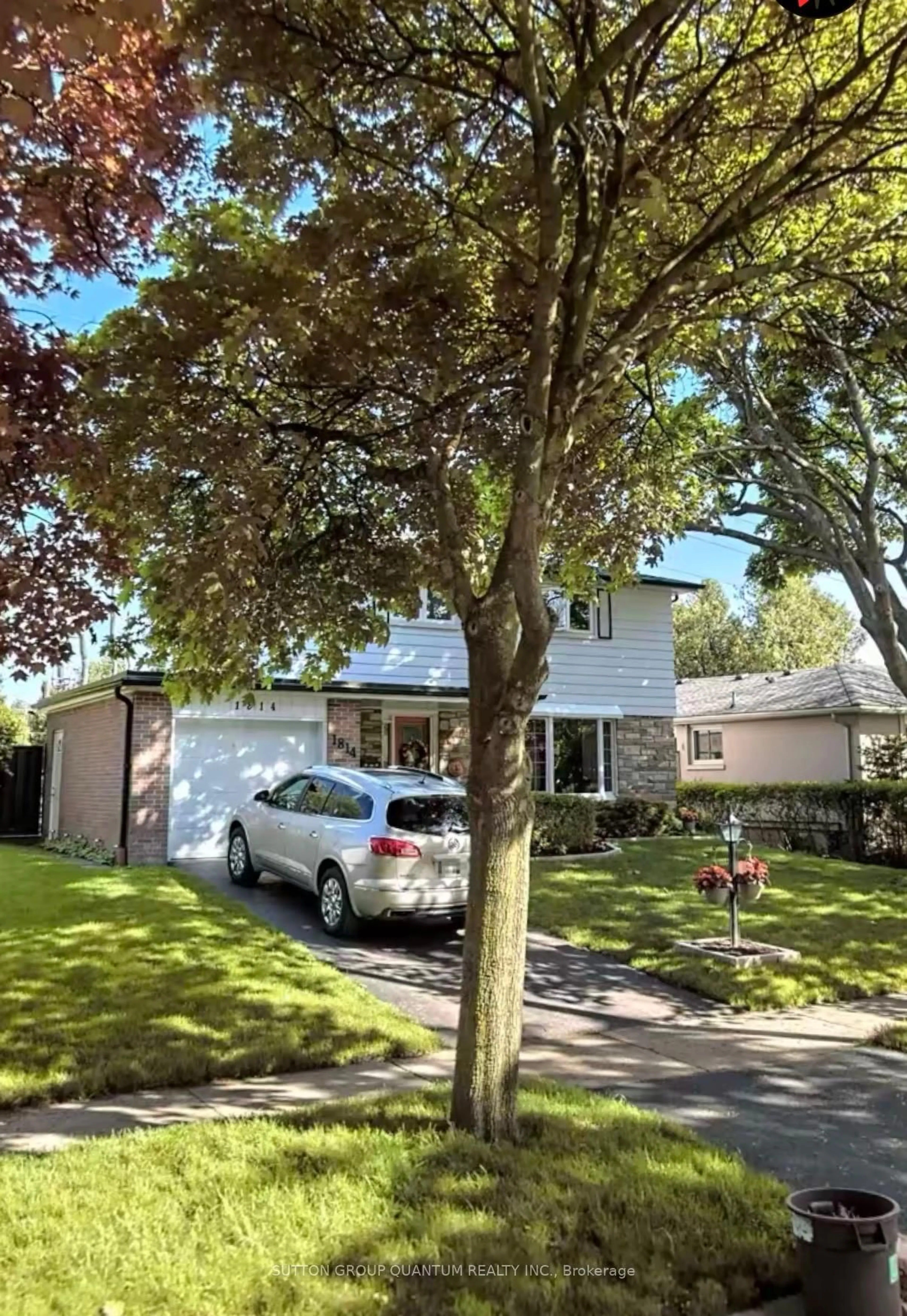 Unknown for 1814 Barsuda Dr, Mississauga Ontario L5J 1V4