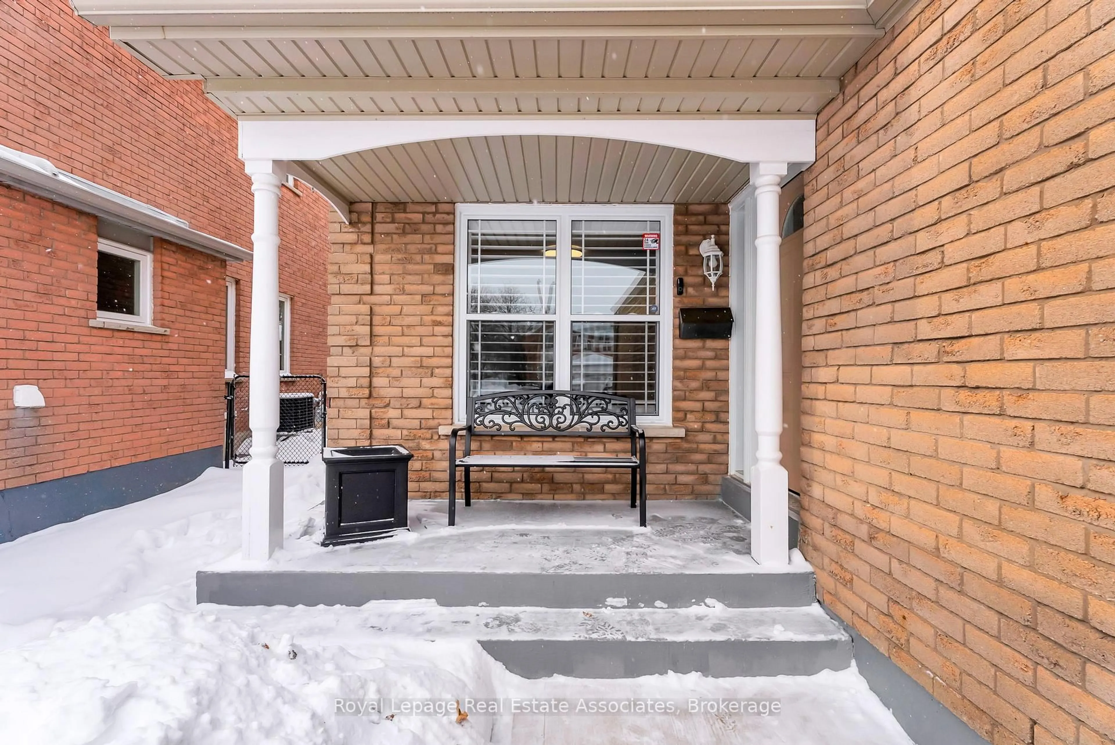 Unknown for 20 Jeremy Pl, Brampton Ontario L6S 5K6