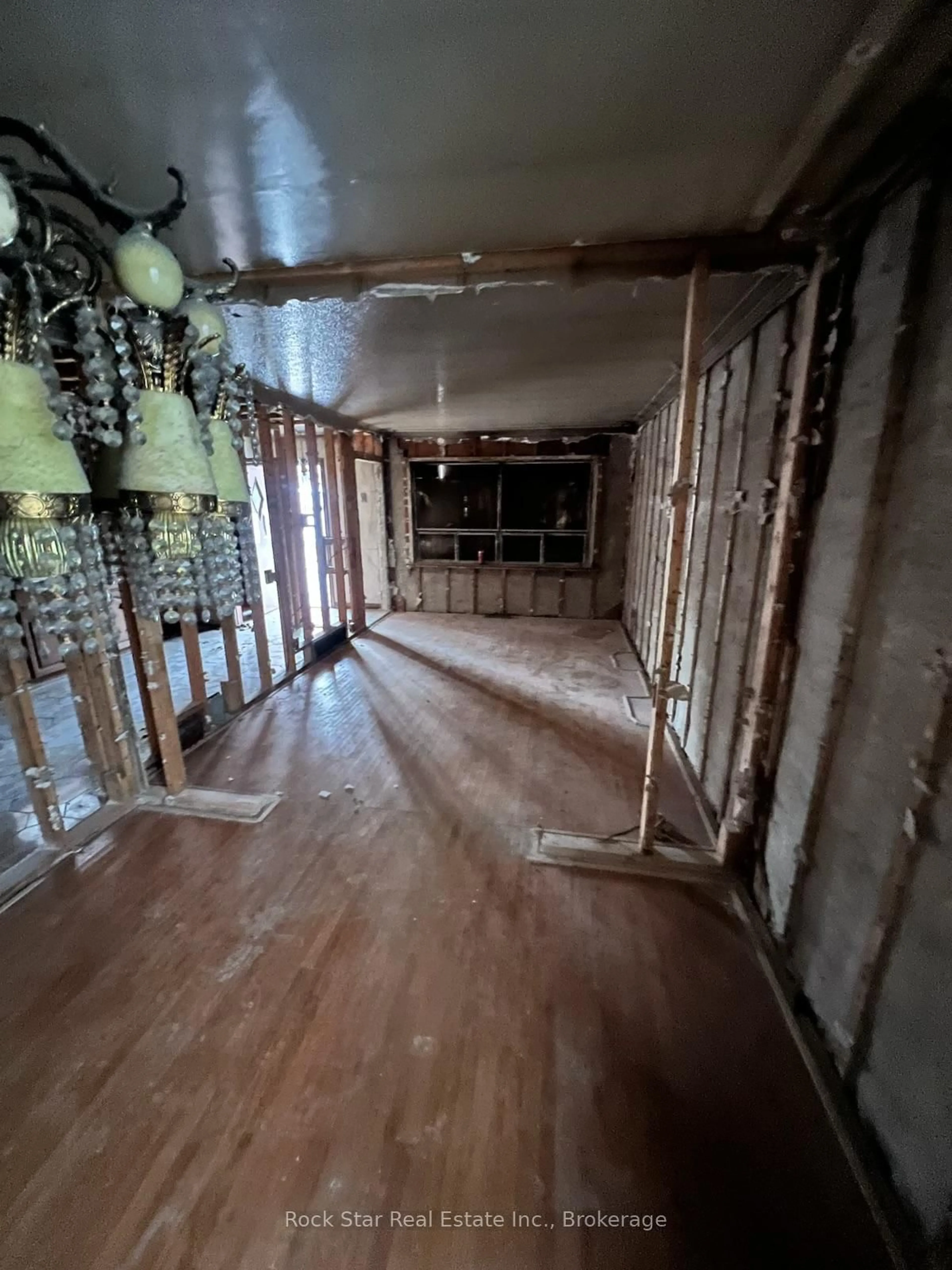 A pic of a room for 12 Holmesdale Rd, Toronto Ontario M6E 1Y1