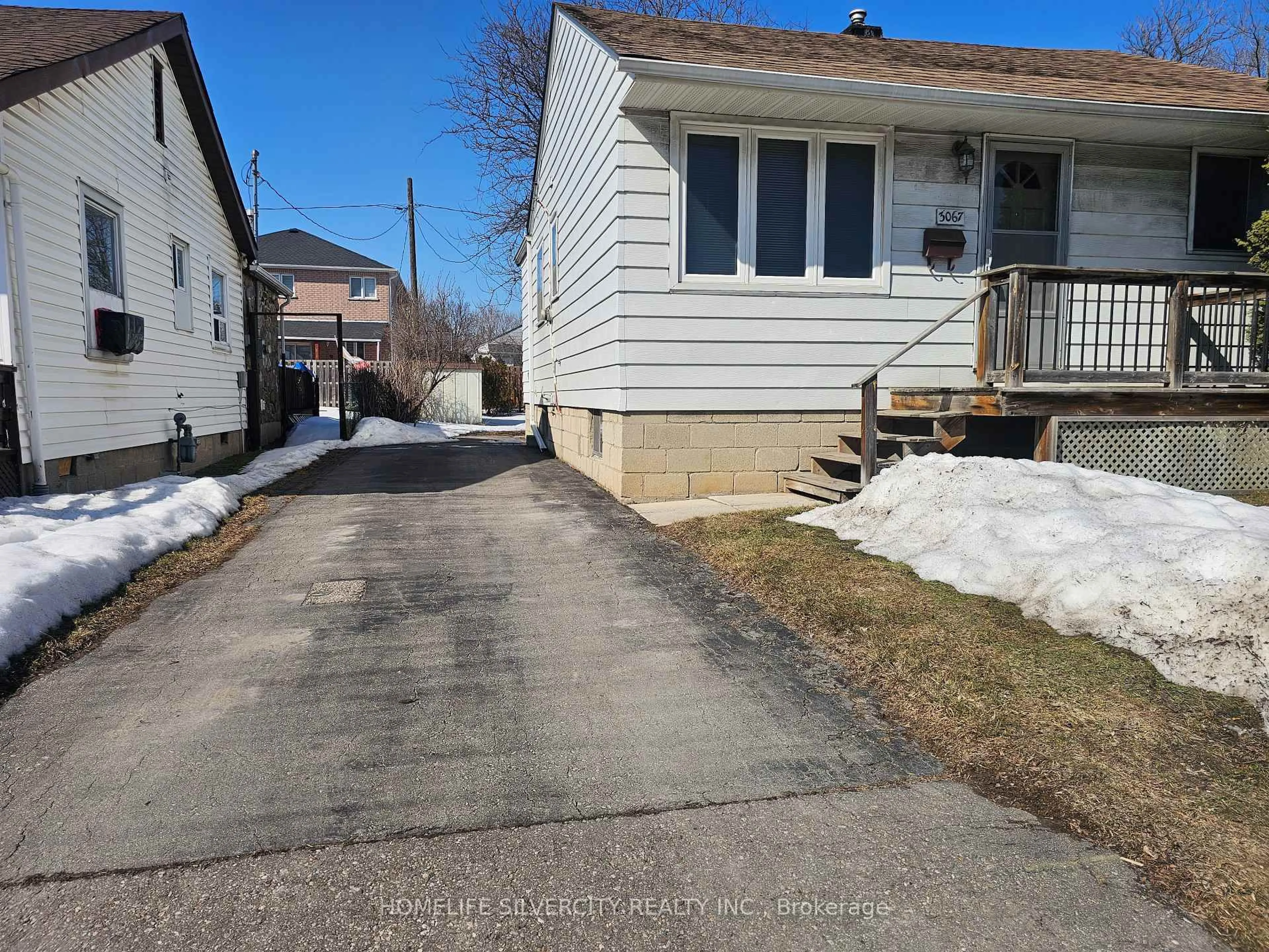 Unknown for 3067 Churchill Ave, Mississauga Ontario L4T 1R4