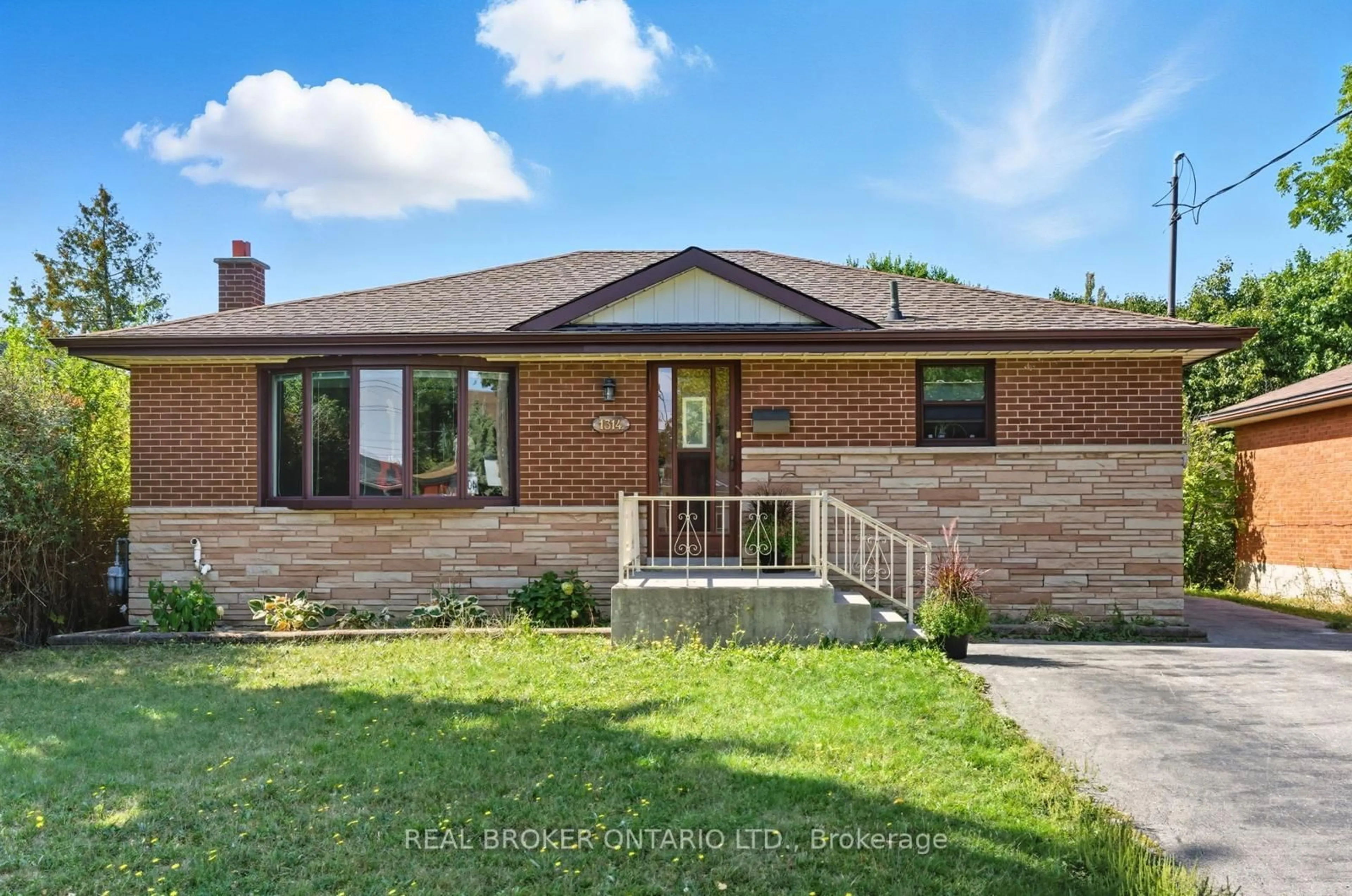 Home with brick exterior material, street for 1314 Fisher Ave, Burlington Ontario L7P 2L6