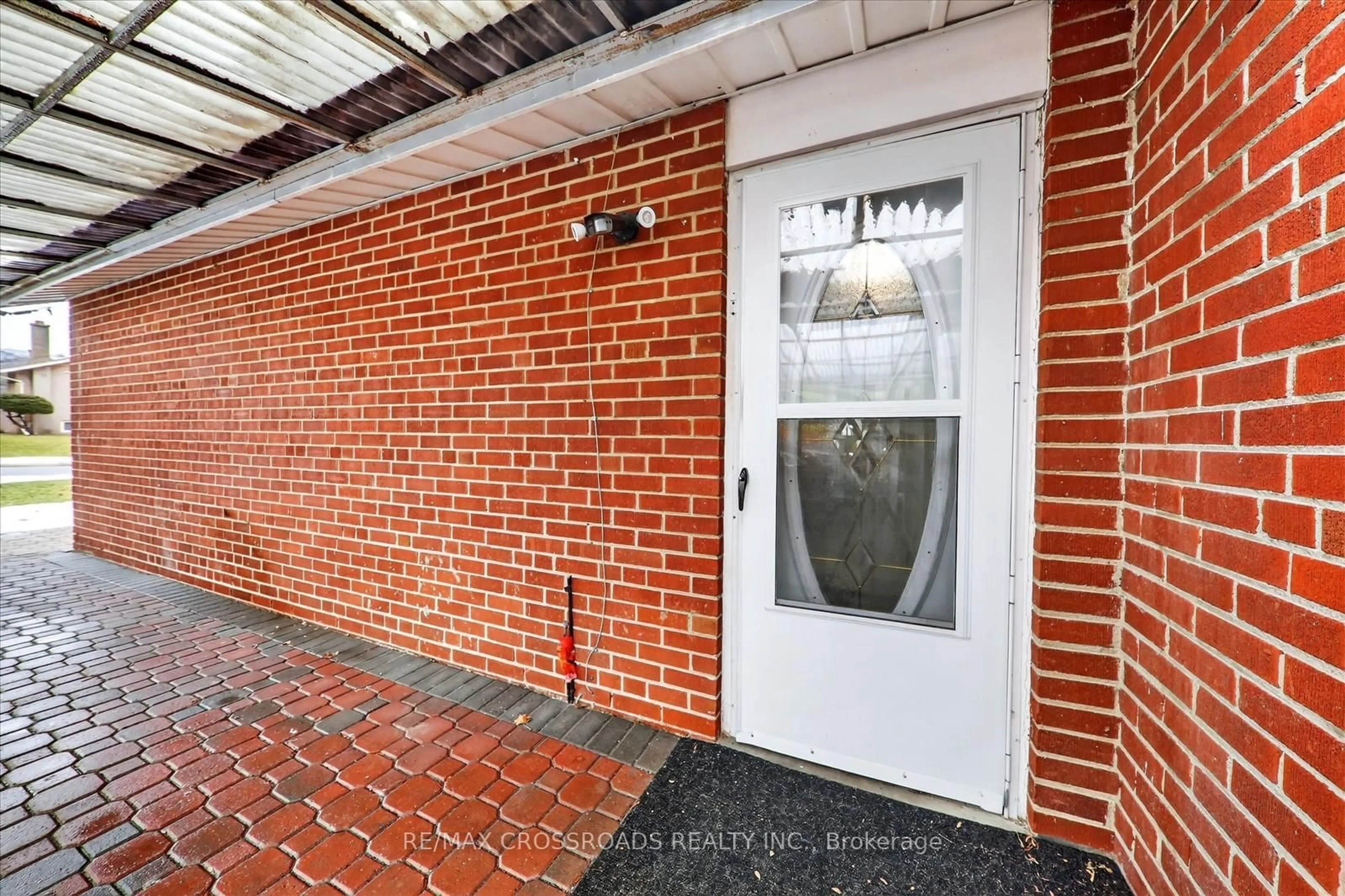 Unknown for 18 De Marco Blvd, Toronto Ontario M6L 2W1