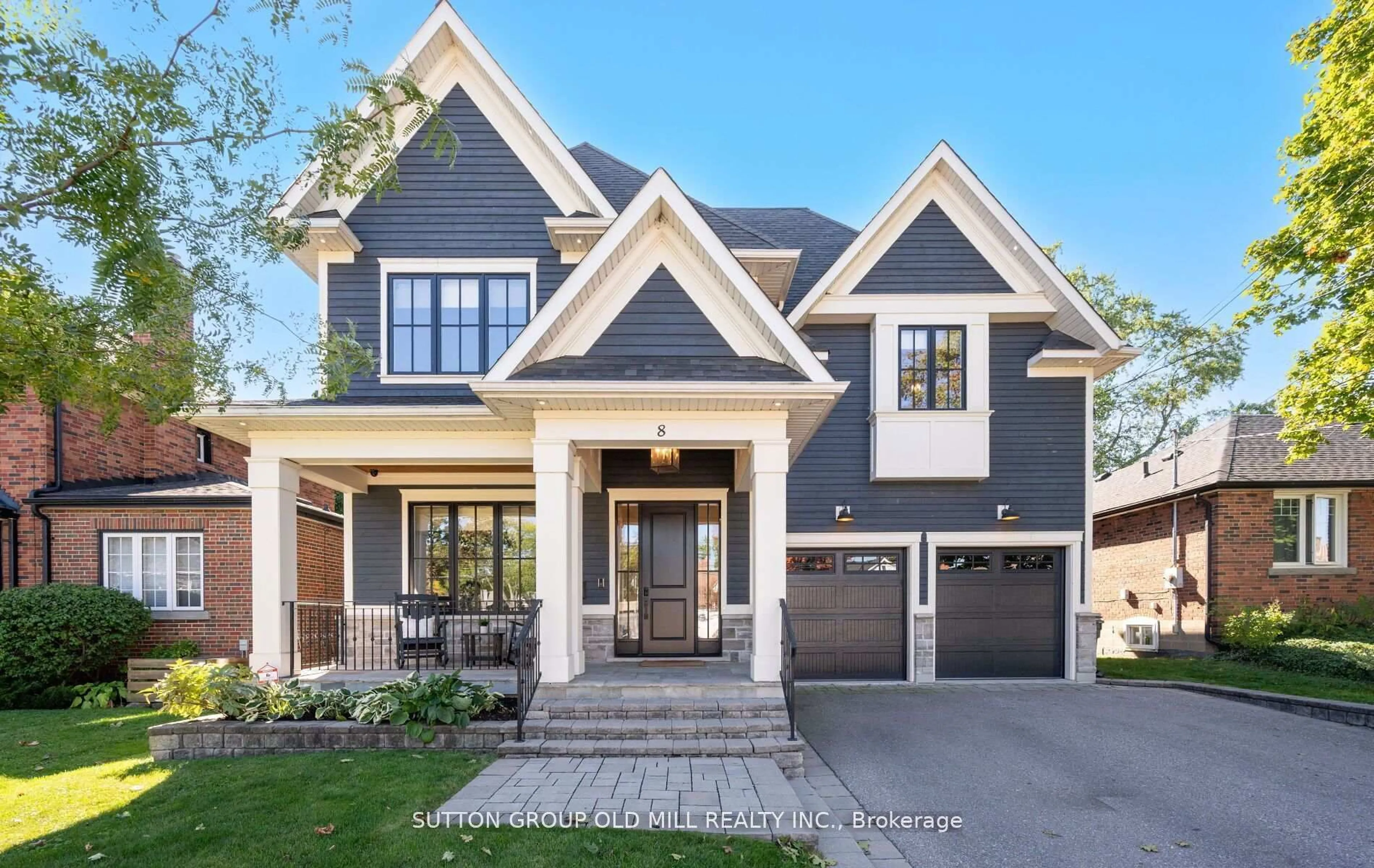 Home with brick exterior material, street for 8 Cumberland Dr, Mississauga Ontario L5G 3M6