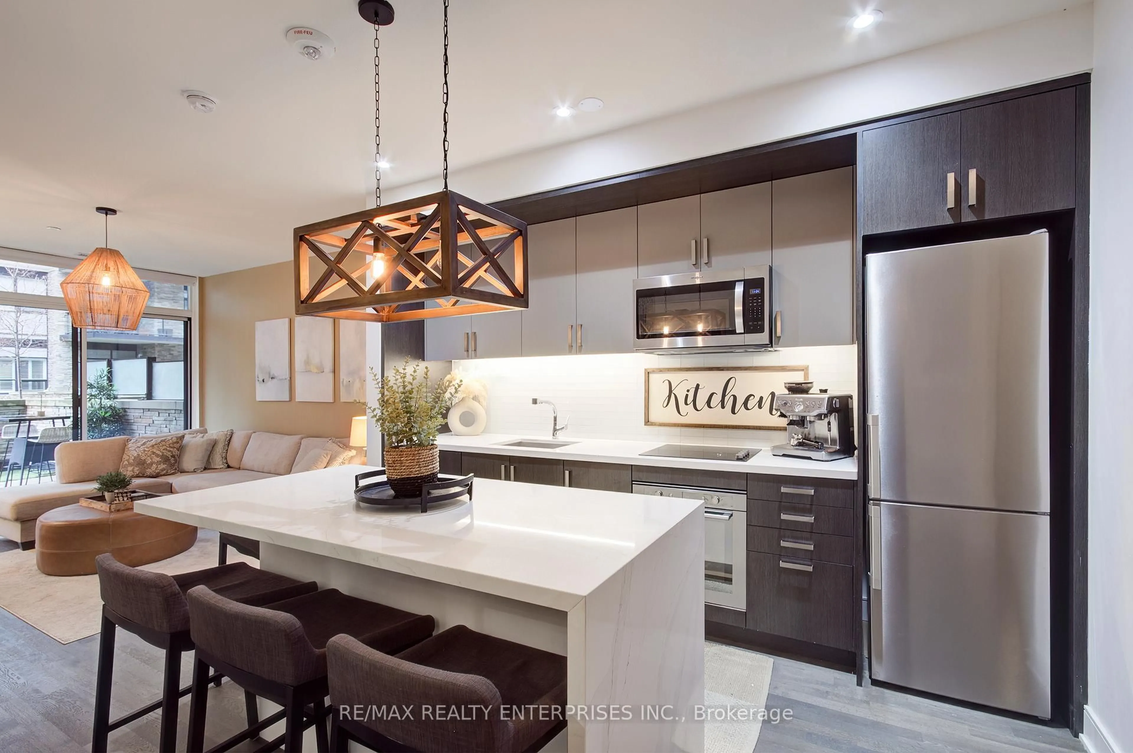 Contemporary kitchen, ceramic/tile floor for 1575 Lakeshore Rd #GR45, Mississauga Ontario L5J 0B1