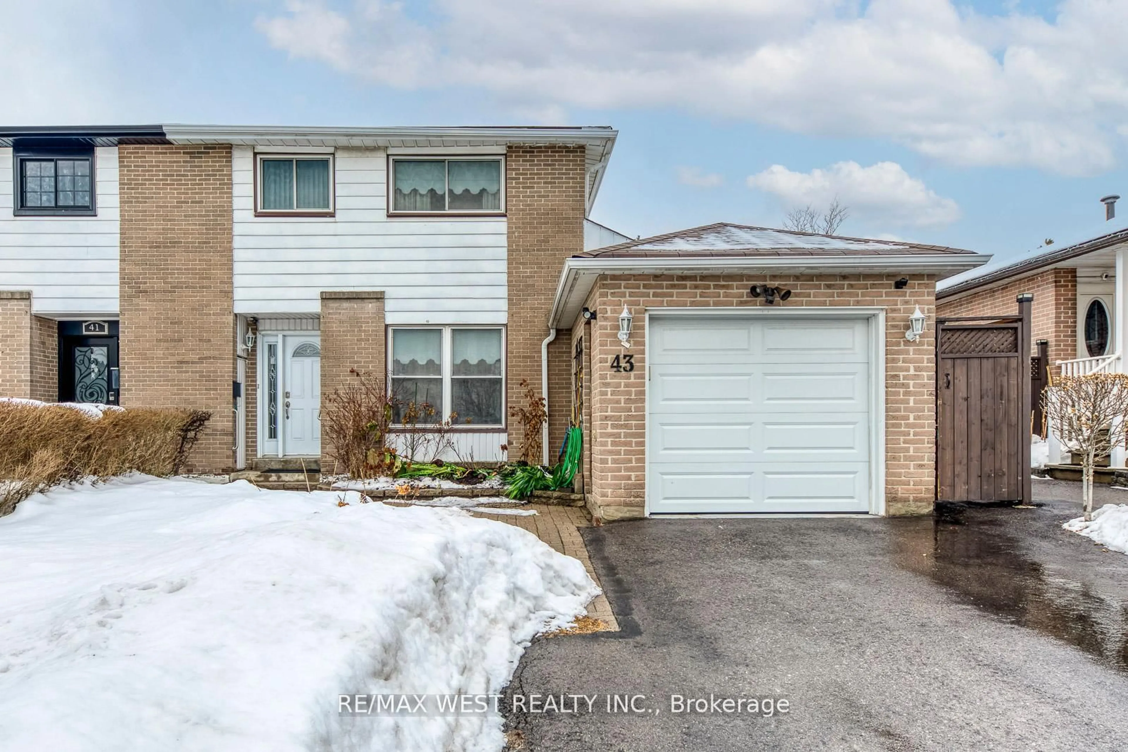 Home with brick exterior material, street for 43 Flamingo Cres, Brampton Ontario L6T 2G6