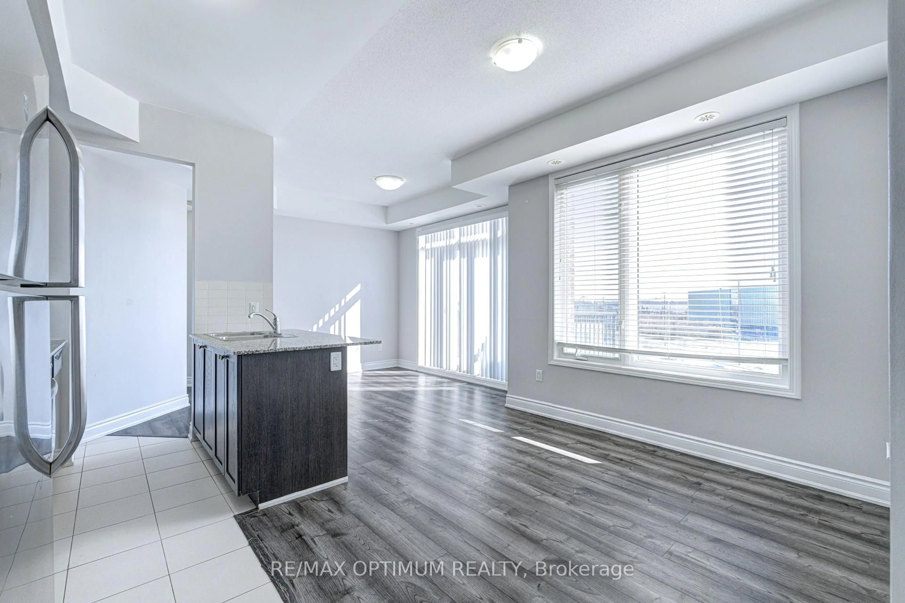 Unknown for 50 Sky Harbour Dr #406, Brampton Ontario L6Y 6B8