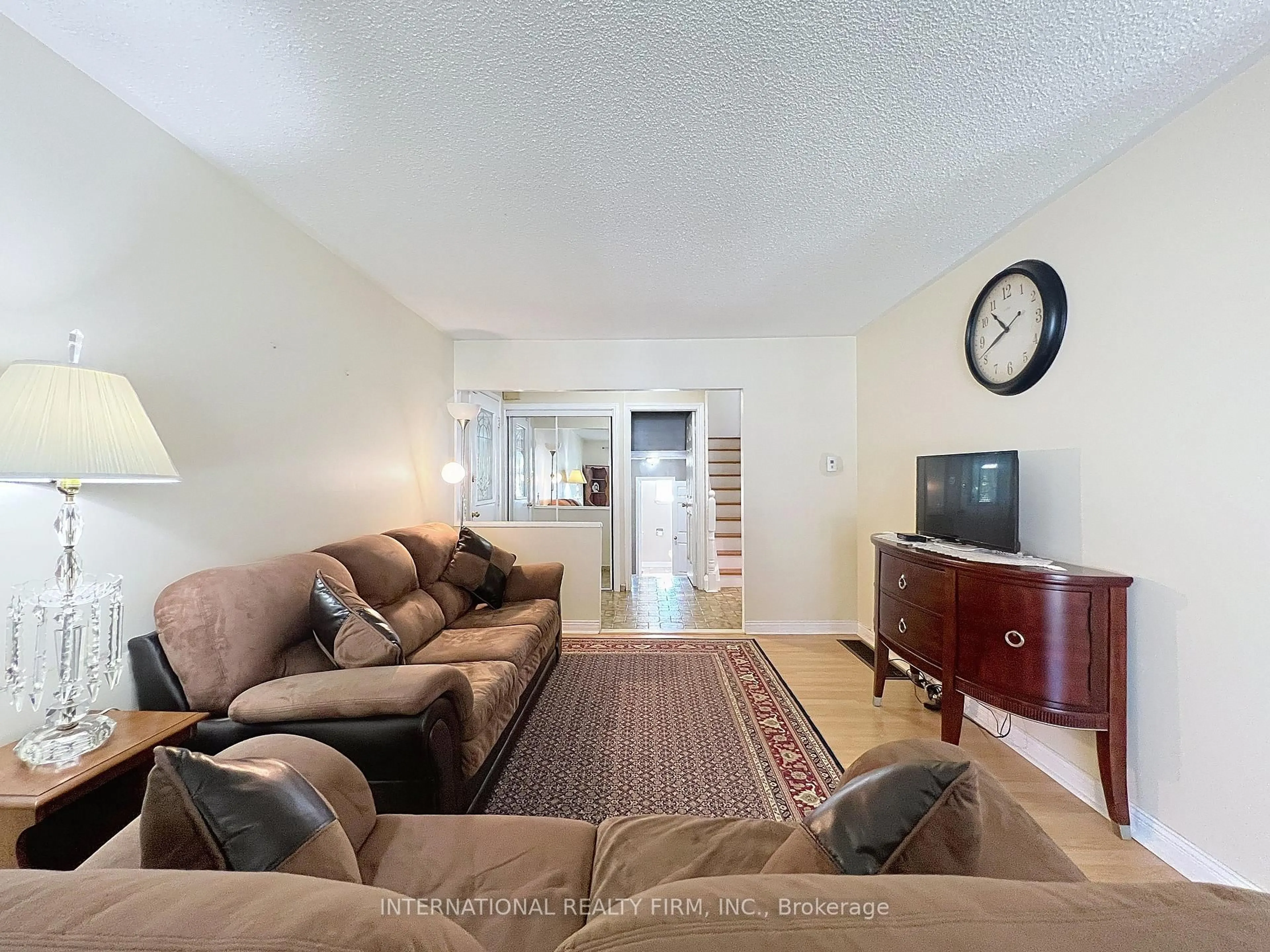 Living room with furniture, unknown for 3602 Dunrankin Dr, Mississauga Ontario L4T 1V9