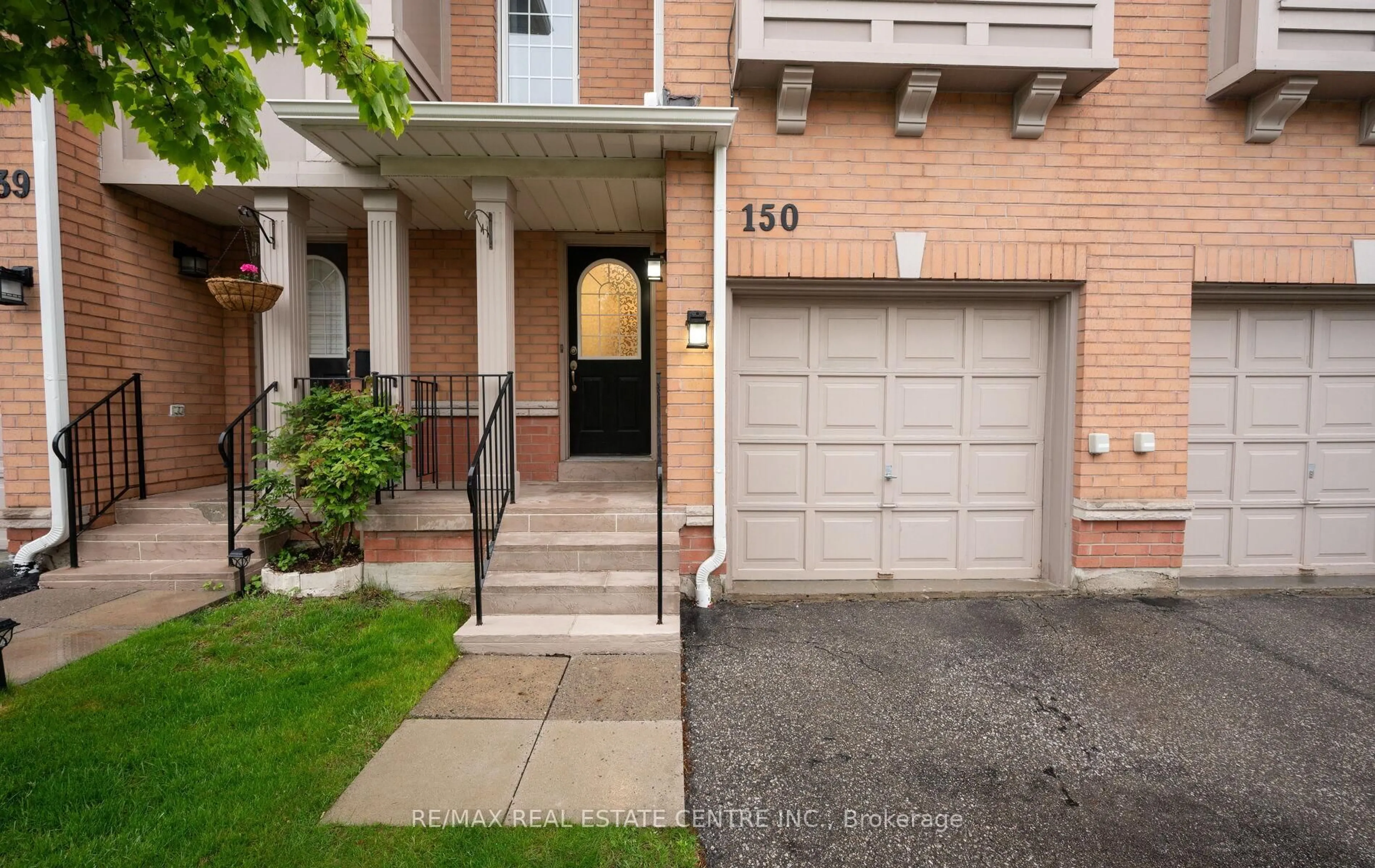 Unknown for 5030 Heatherleigh Ave #150, Mississauga Ontario L5V 2G7