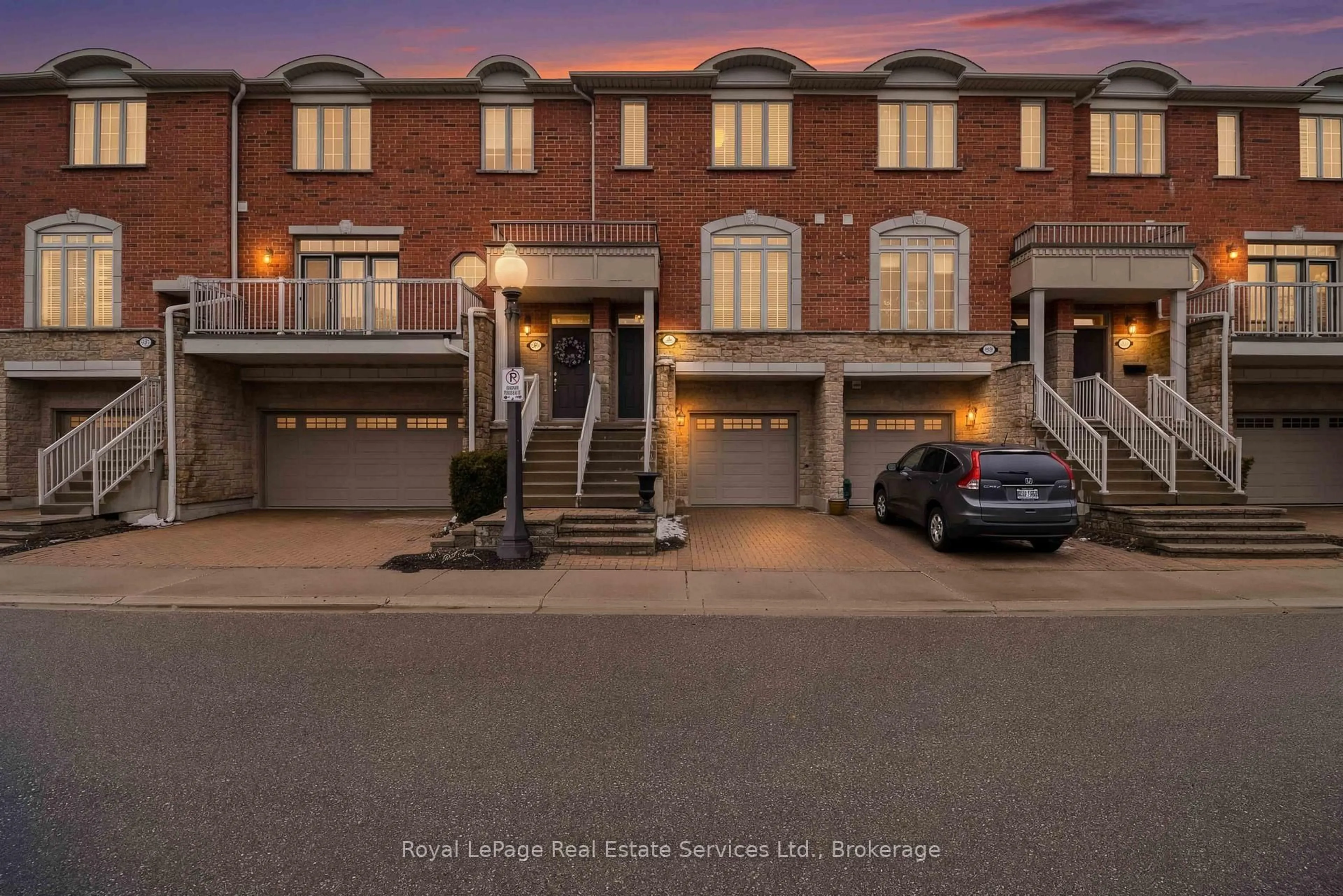 Unknown for 1169 Dorval Dr #32, Oakville Ontario L6M 4V7