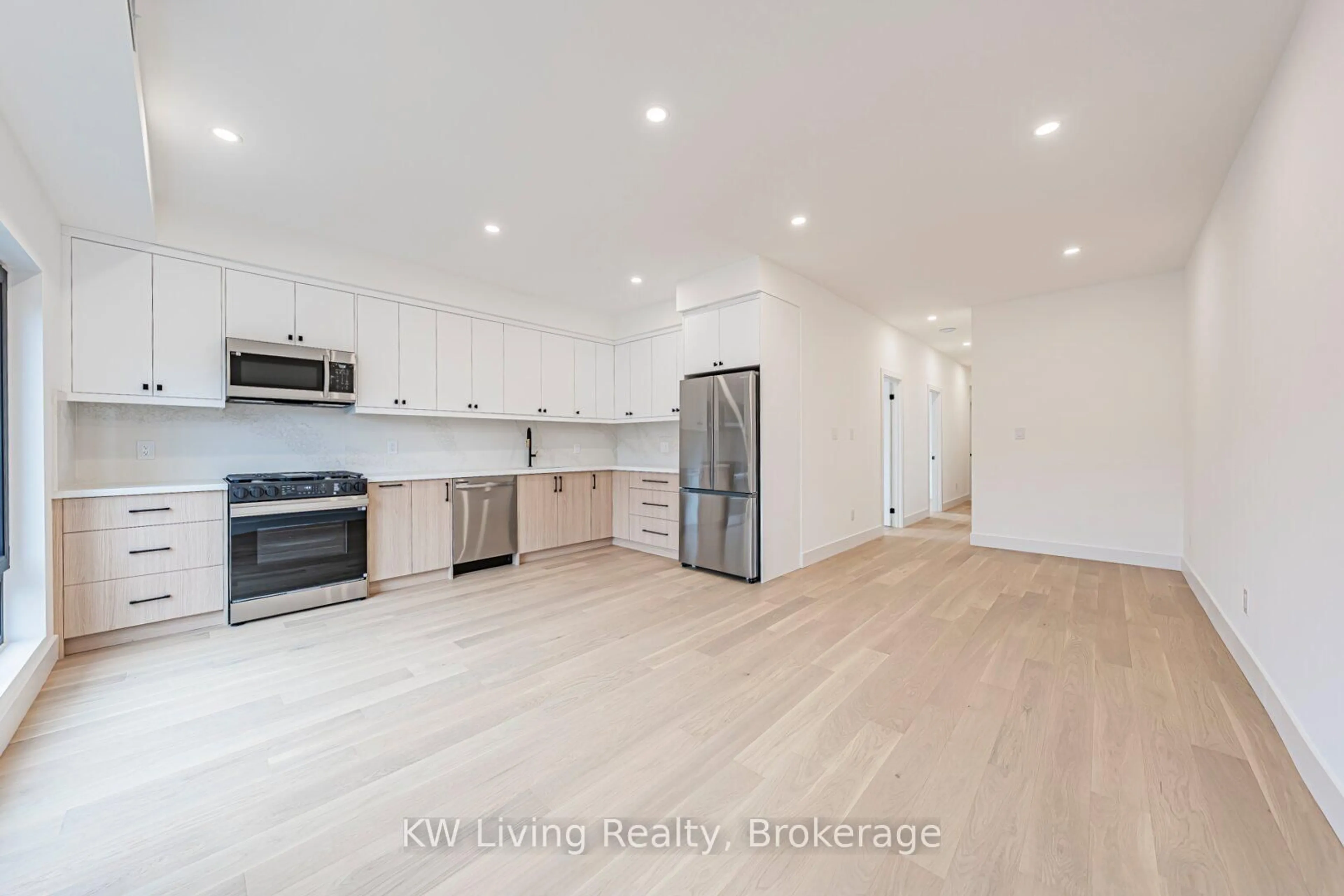 Open concept kitchen, unknown for 14 Holmesdale Rd, Toronto Ontario M6E 1Y1