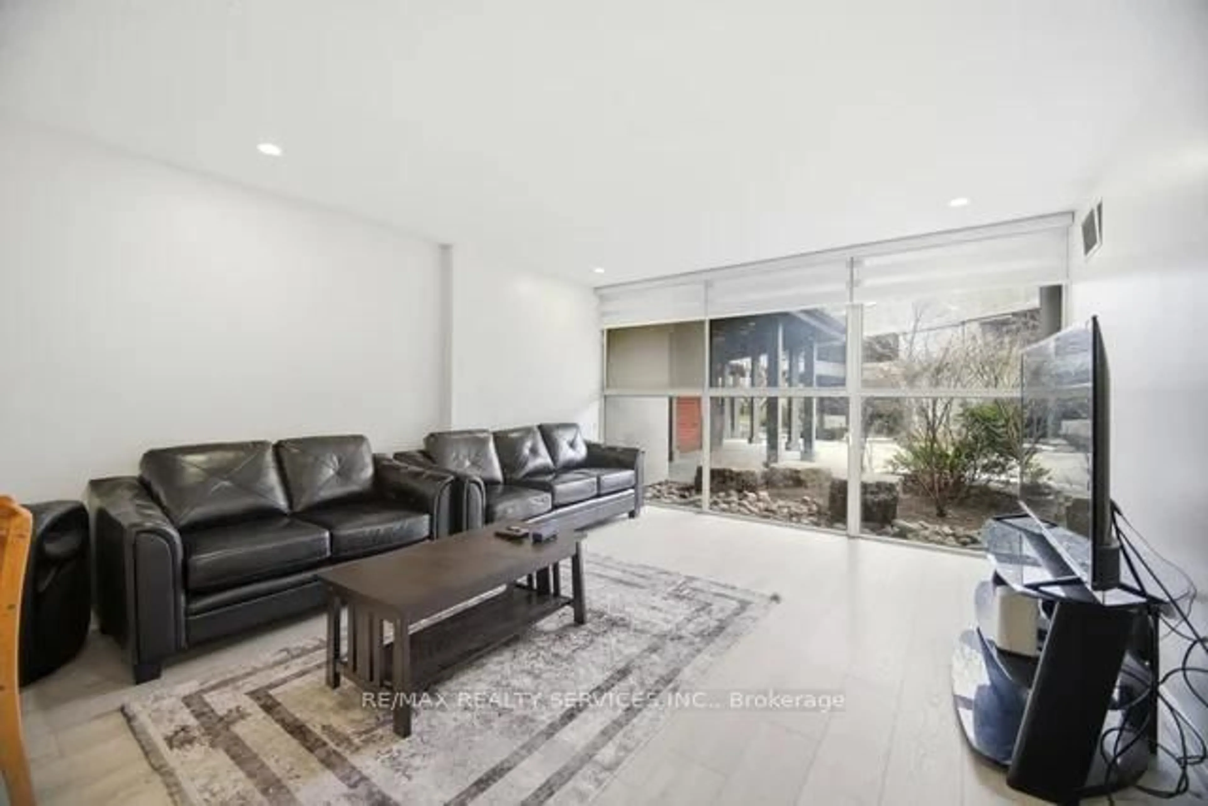 Living room with furniture, unknown for 4185 Shipp Dr #115, Mississauga Ontario L4Z 2Y8