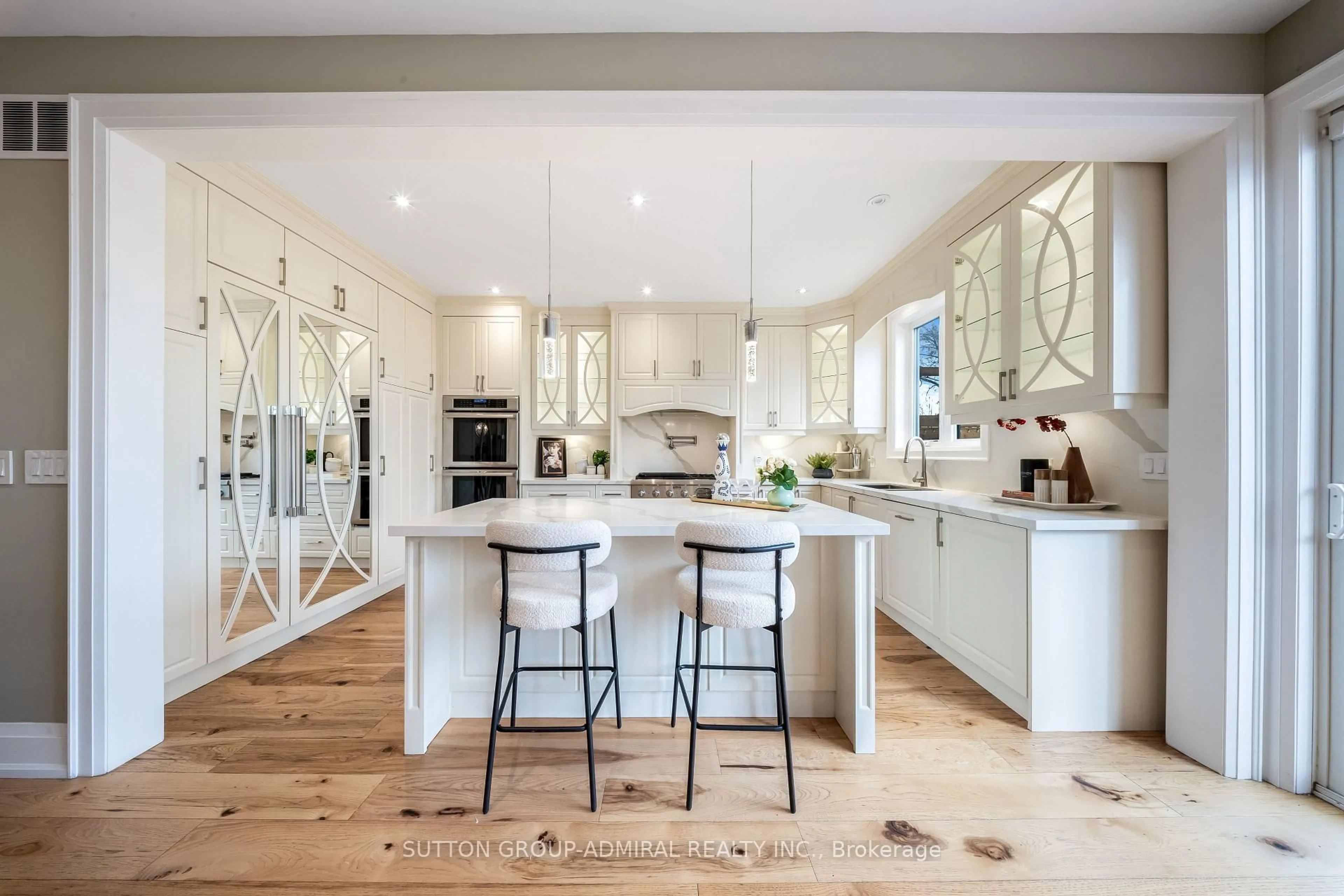 Contemporary kitchen, unknown for 33 Twenty First St, Toronto Ontario M8V 3L8