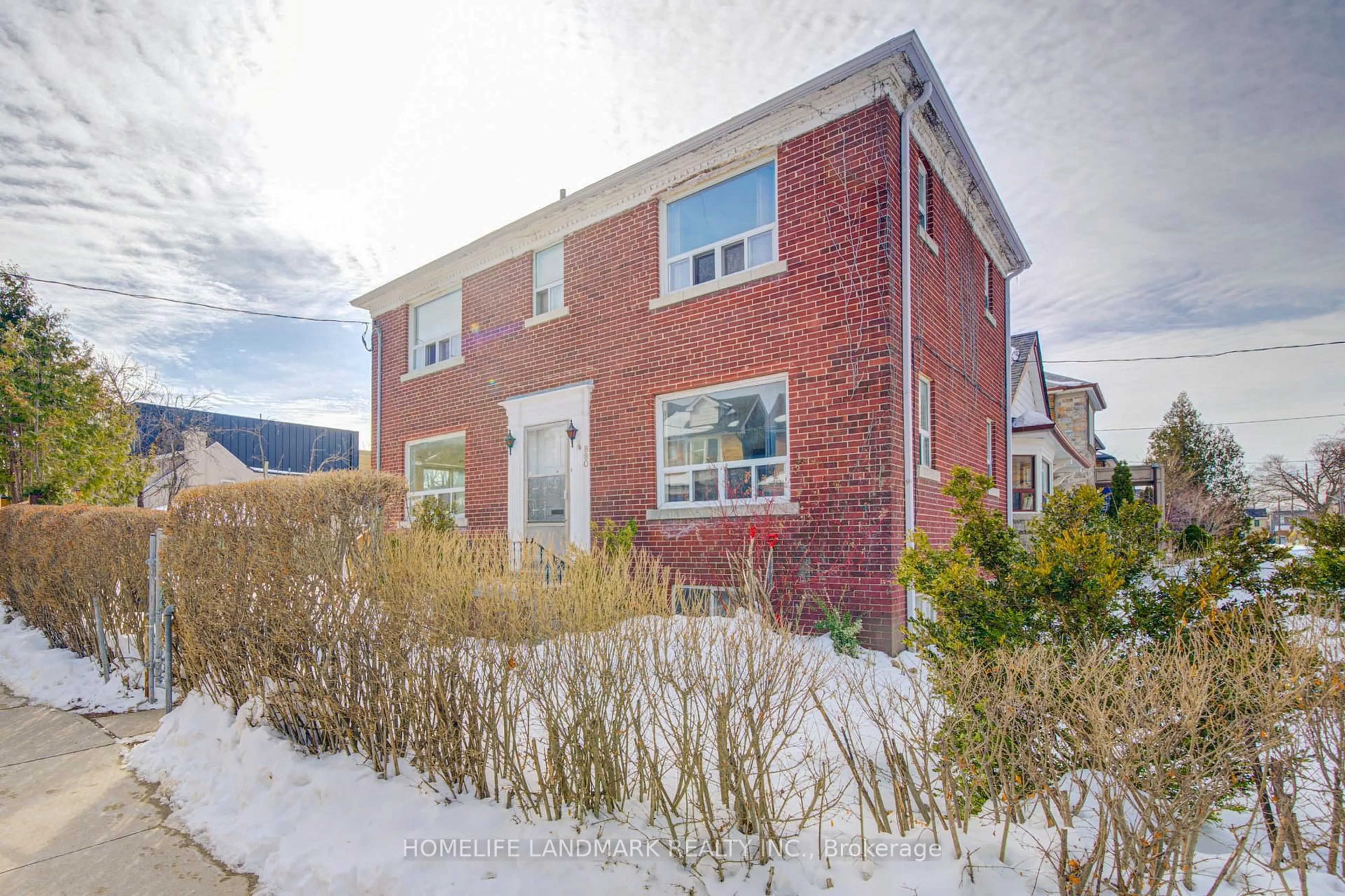 Home with brick exterior material, street for 880 Shaw St, Toronto Ontario M6G 3M2