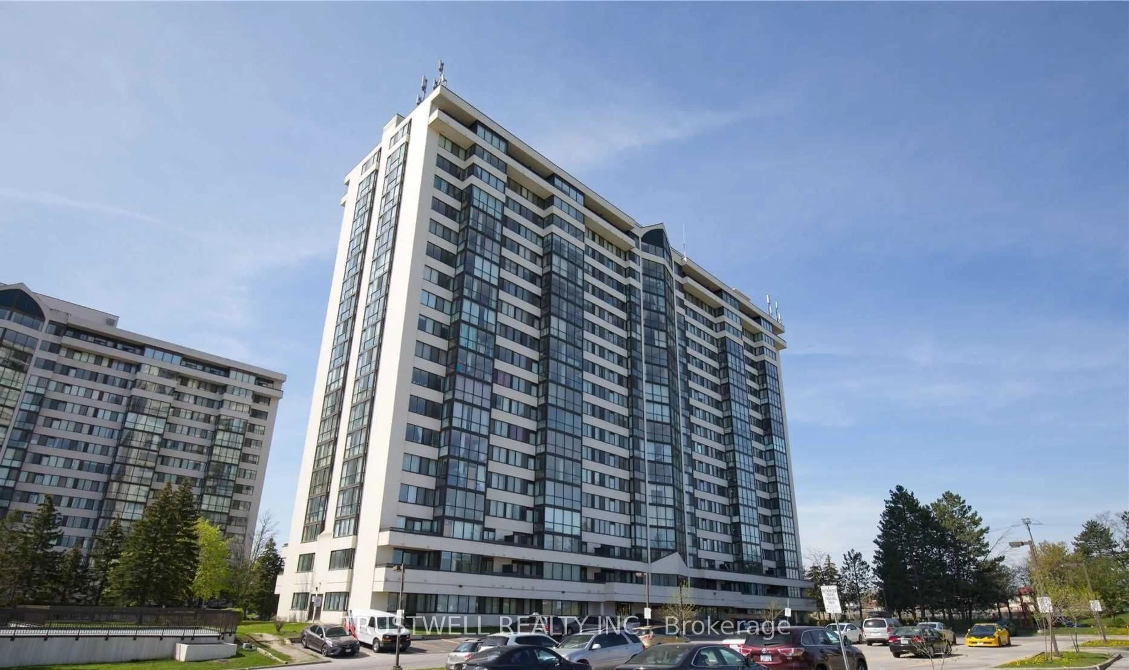 Indoor foyer for 10 Markbrook Lane #1710, Toronto Ontario M9V 5E3