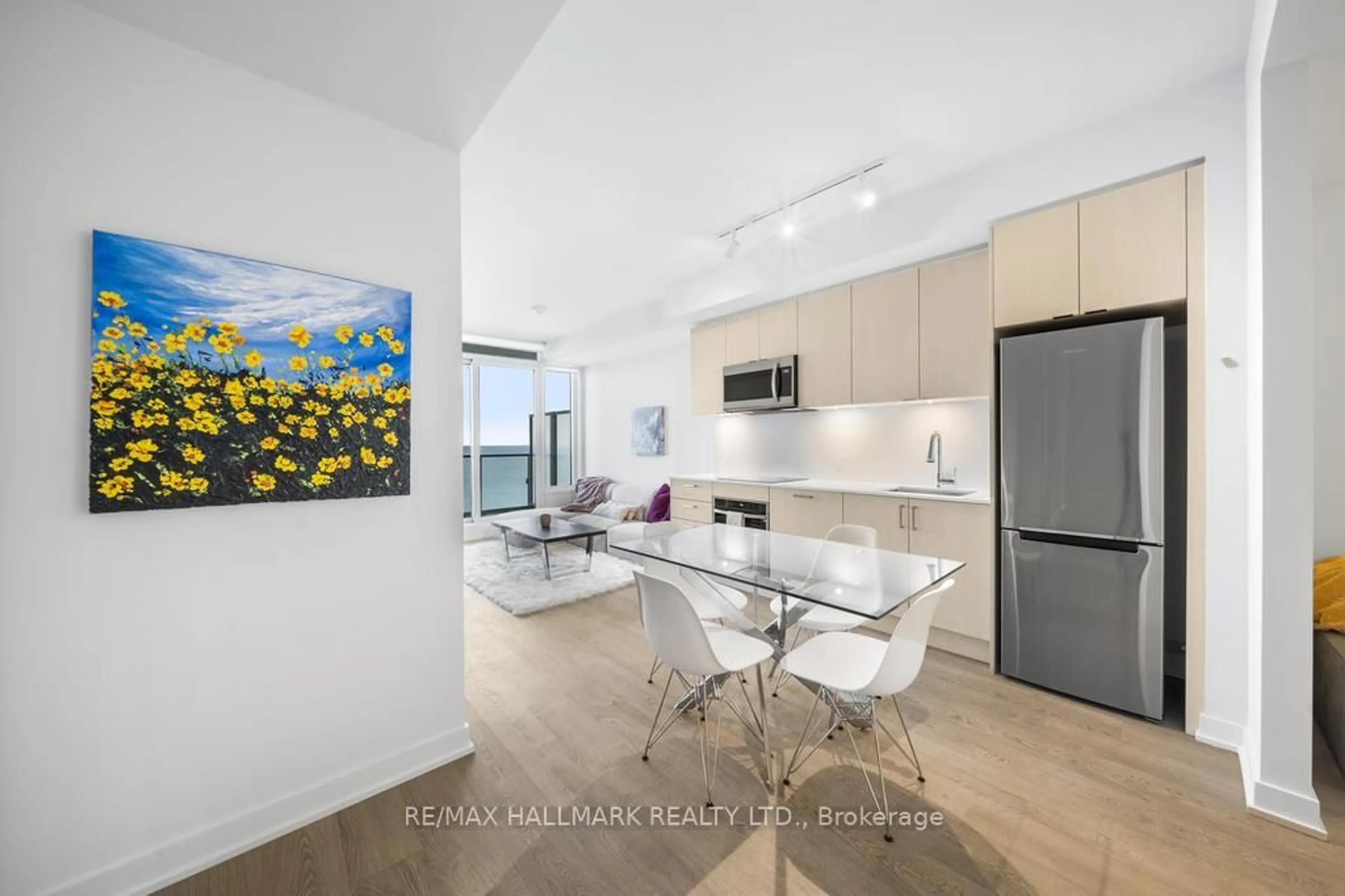 Open concept kitchen, unknown for 1928 Lake Shore Blvd #2907, Toronto Ontario M6S 0B1