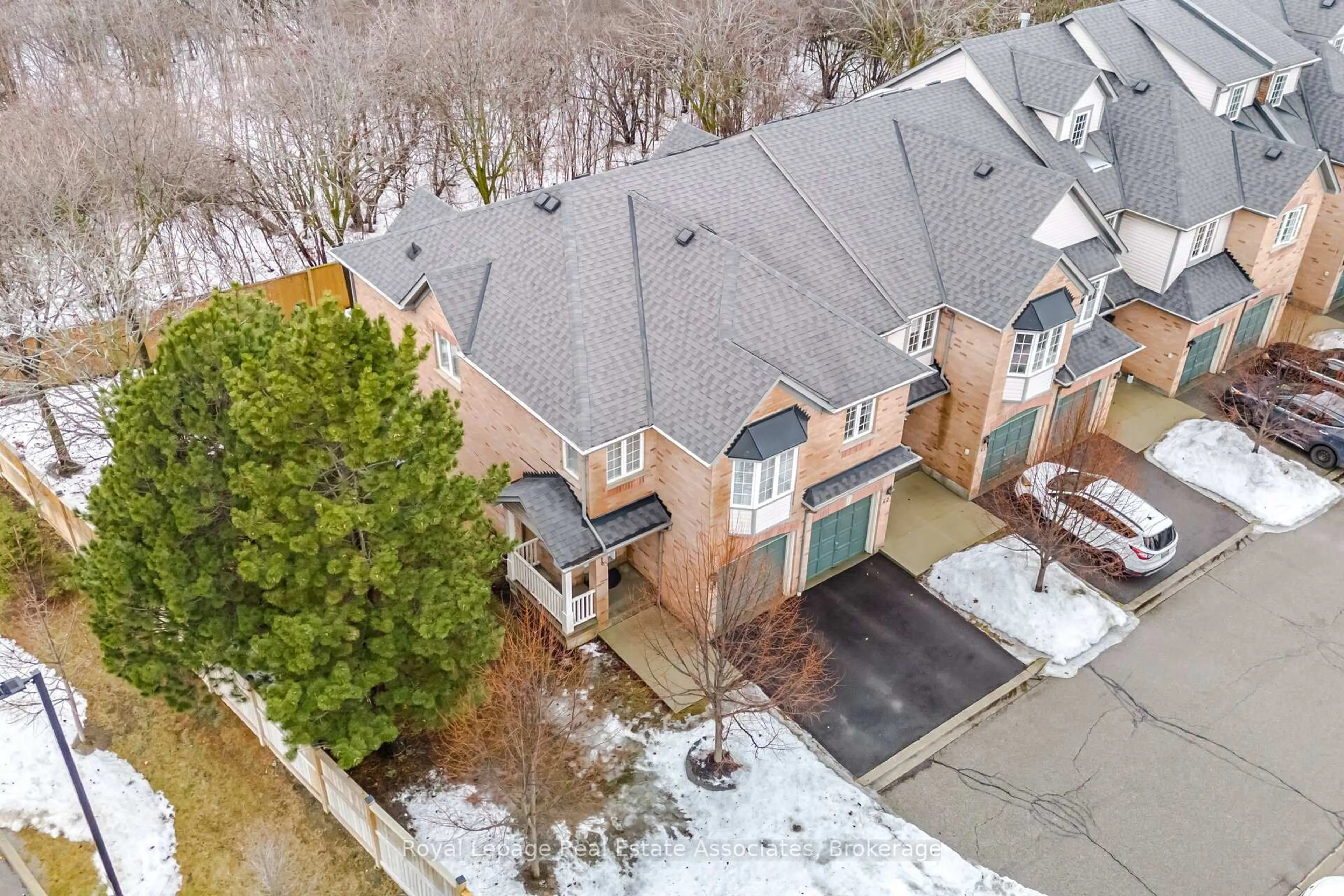 A pic from outside/outdoor area/front of a property/back of a property/a pic from drone, street for 2080 Leanne Blvd #63, Mississauga Ontario L5K 2S6
