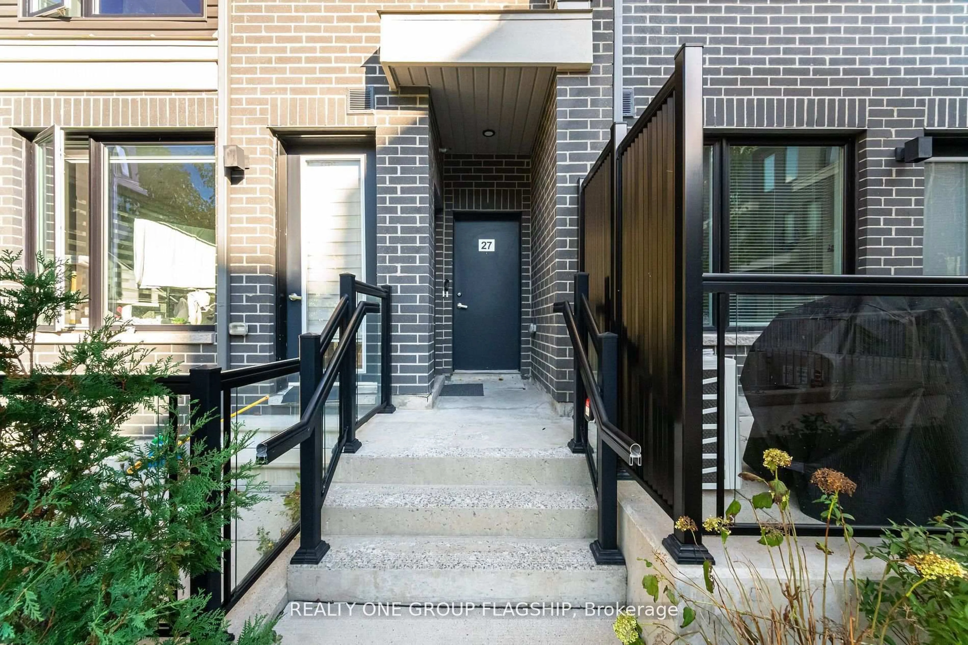 Home with brick exterior material, street for 3476 Widdicombe Way #27, Mississauga Ontario L5L 0B8