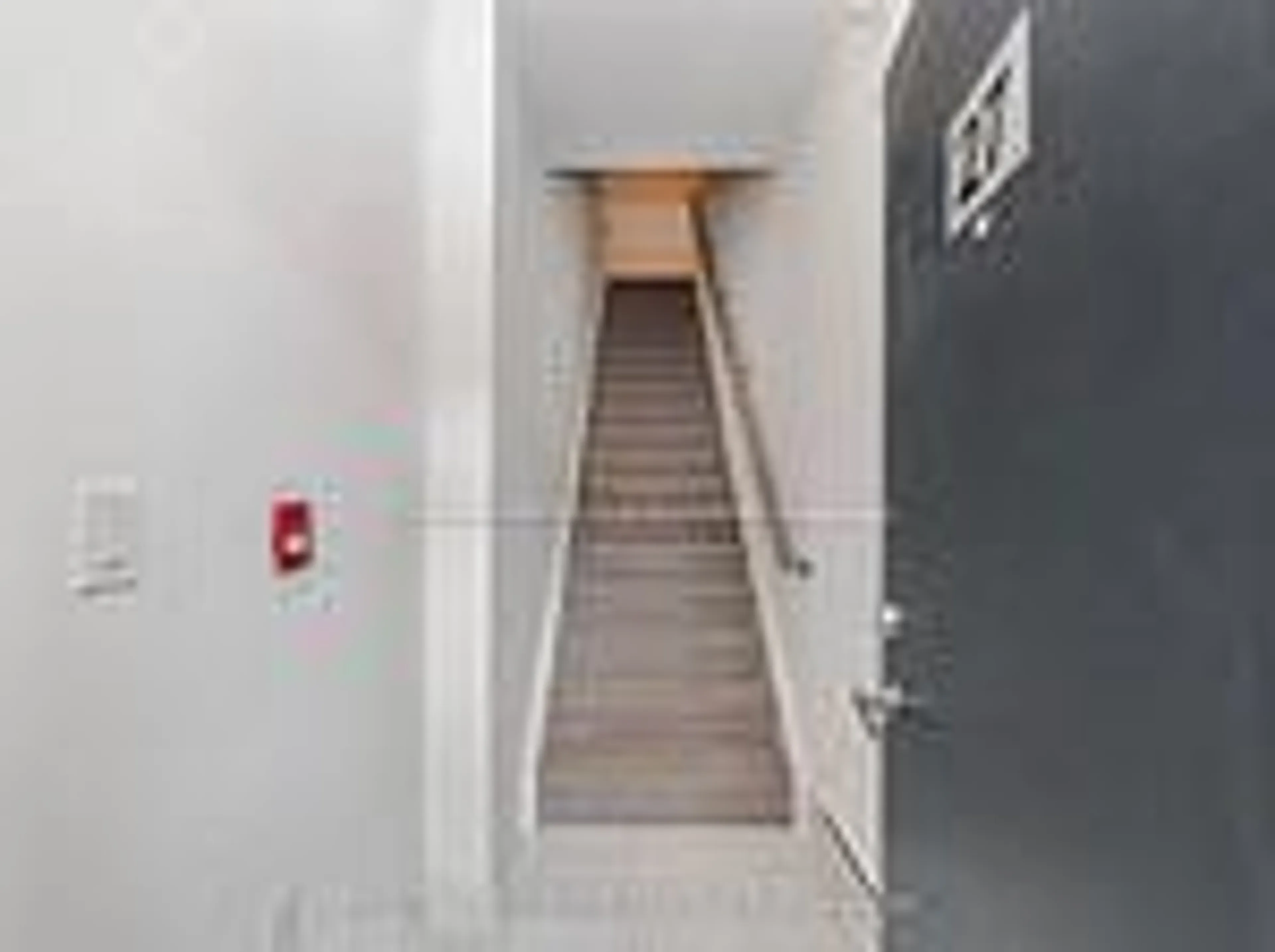 Stairs for 3476 Widdicombe Way #27, Mississauga Ontario L5L 0B8