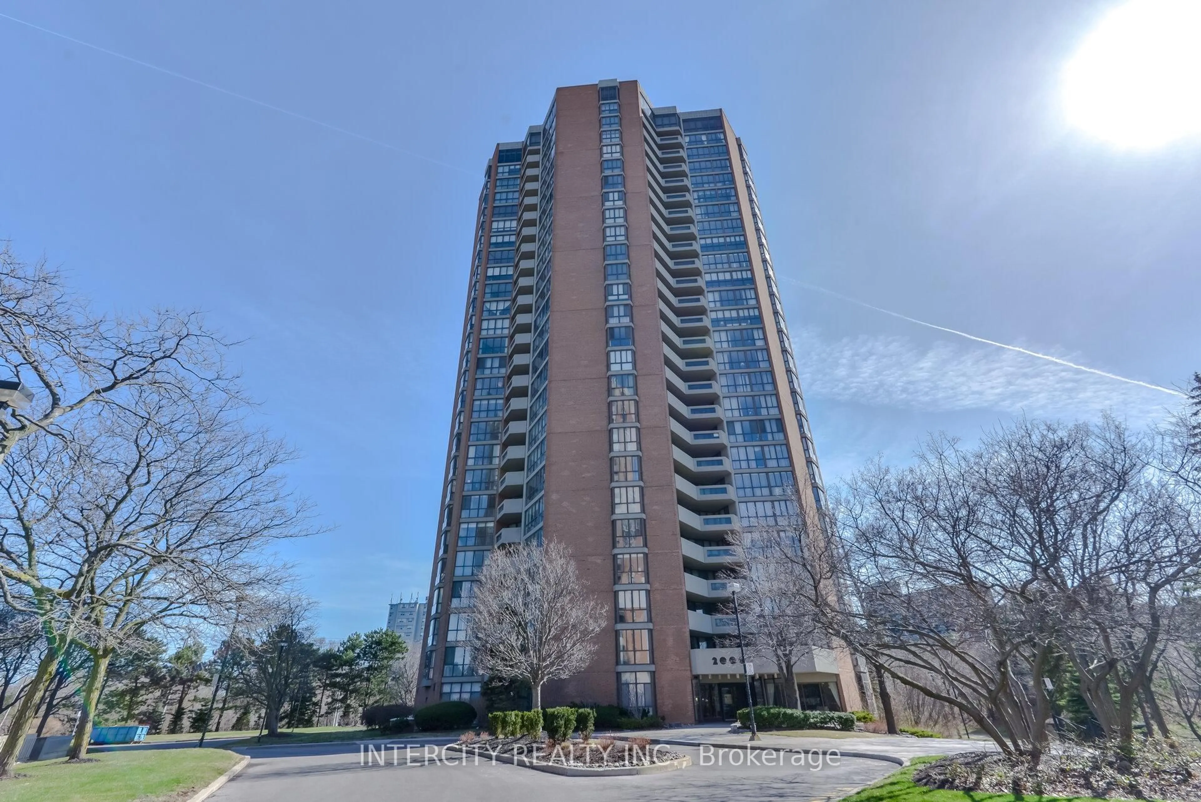 Unknown for 2000 Islington Ave #308, Toronto Ontario M9P 3S7