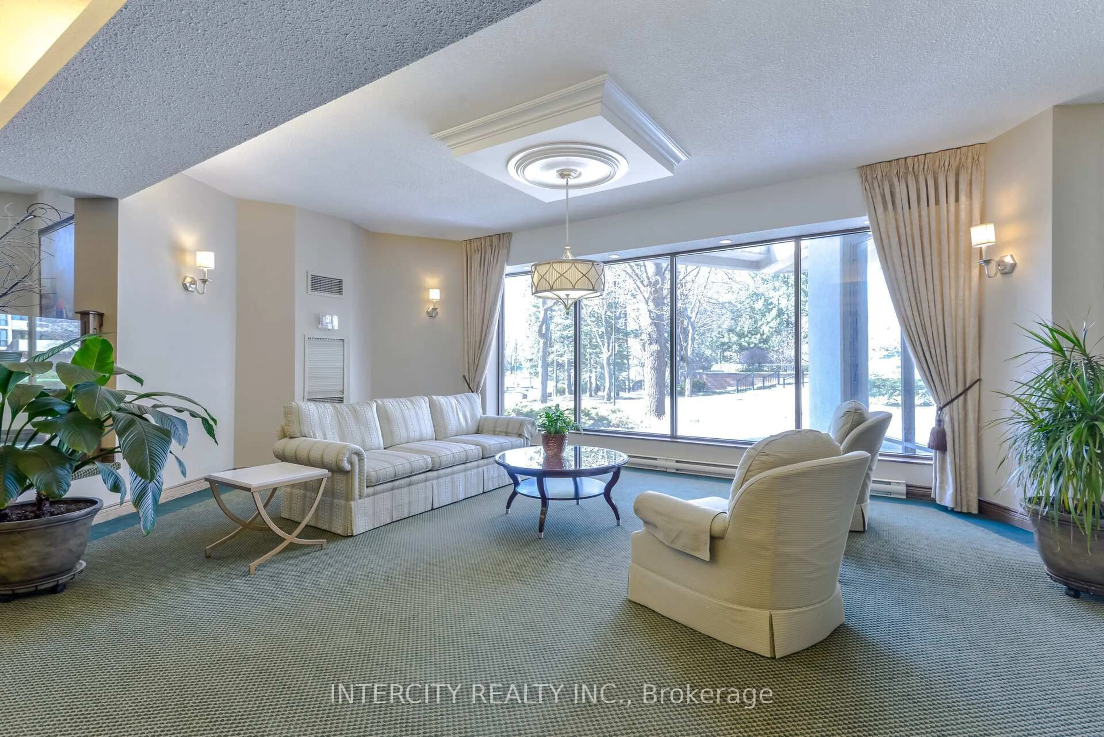 Unknown for 2000 Islington Ave #308, Toronto Ontario M9P 3S7