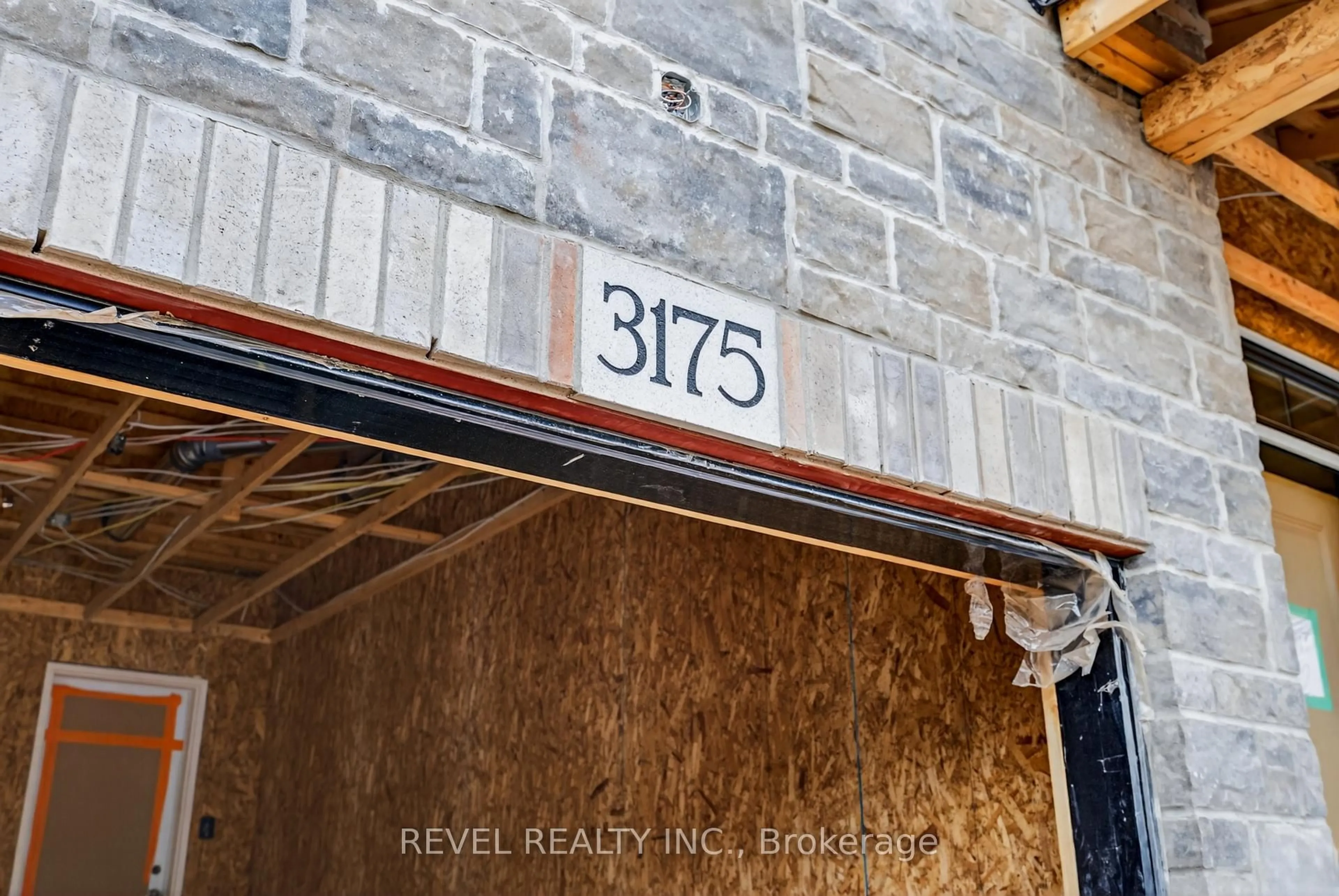 Unknown for 600 Maplehill Dr #2, Burlington Ontario L7N 2W3