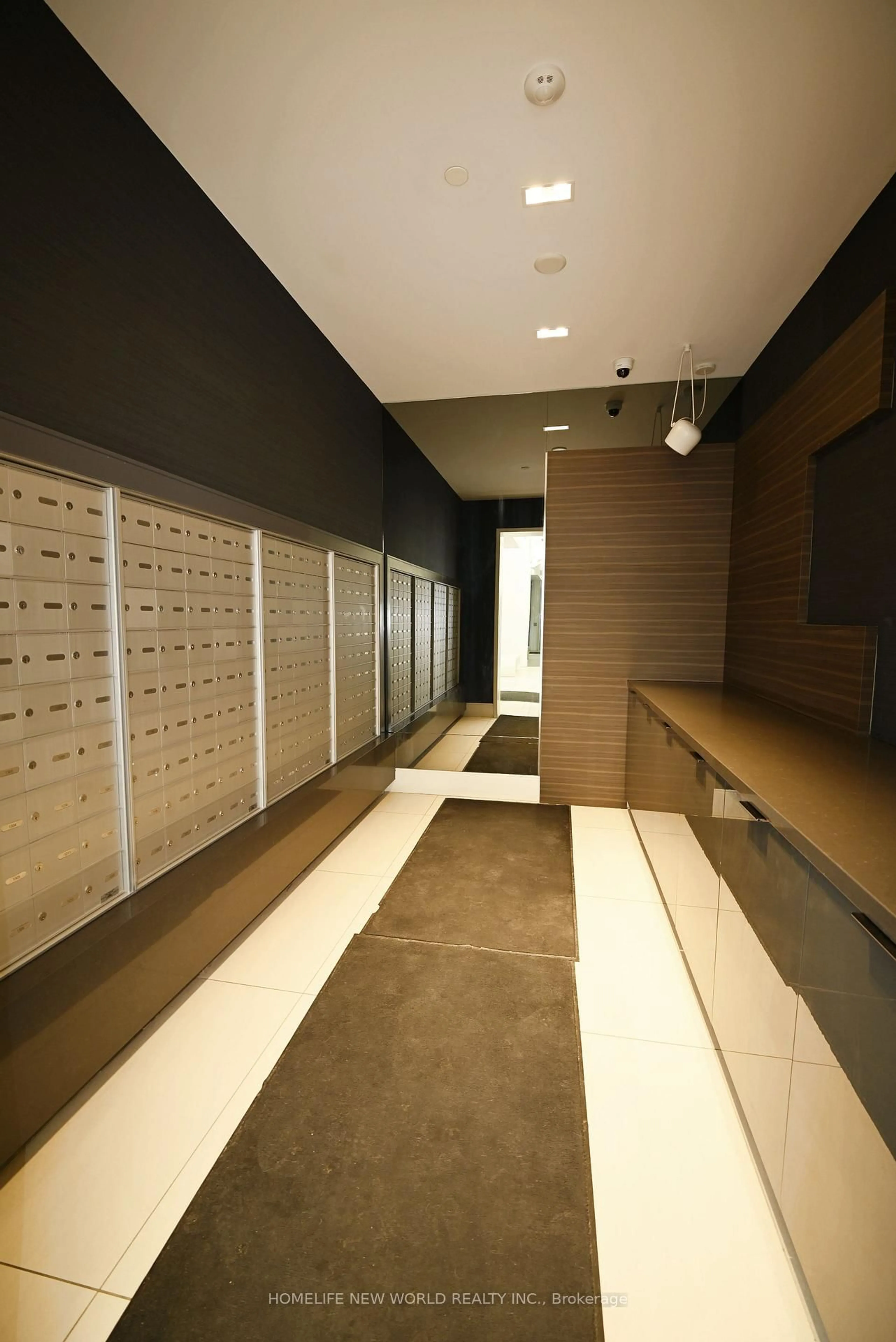 Indoor foyer for 10 De Boers Dr #910, Toronto Ontario M3J 0L6