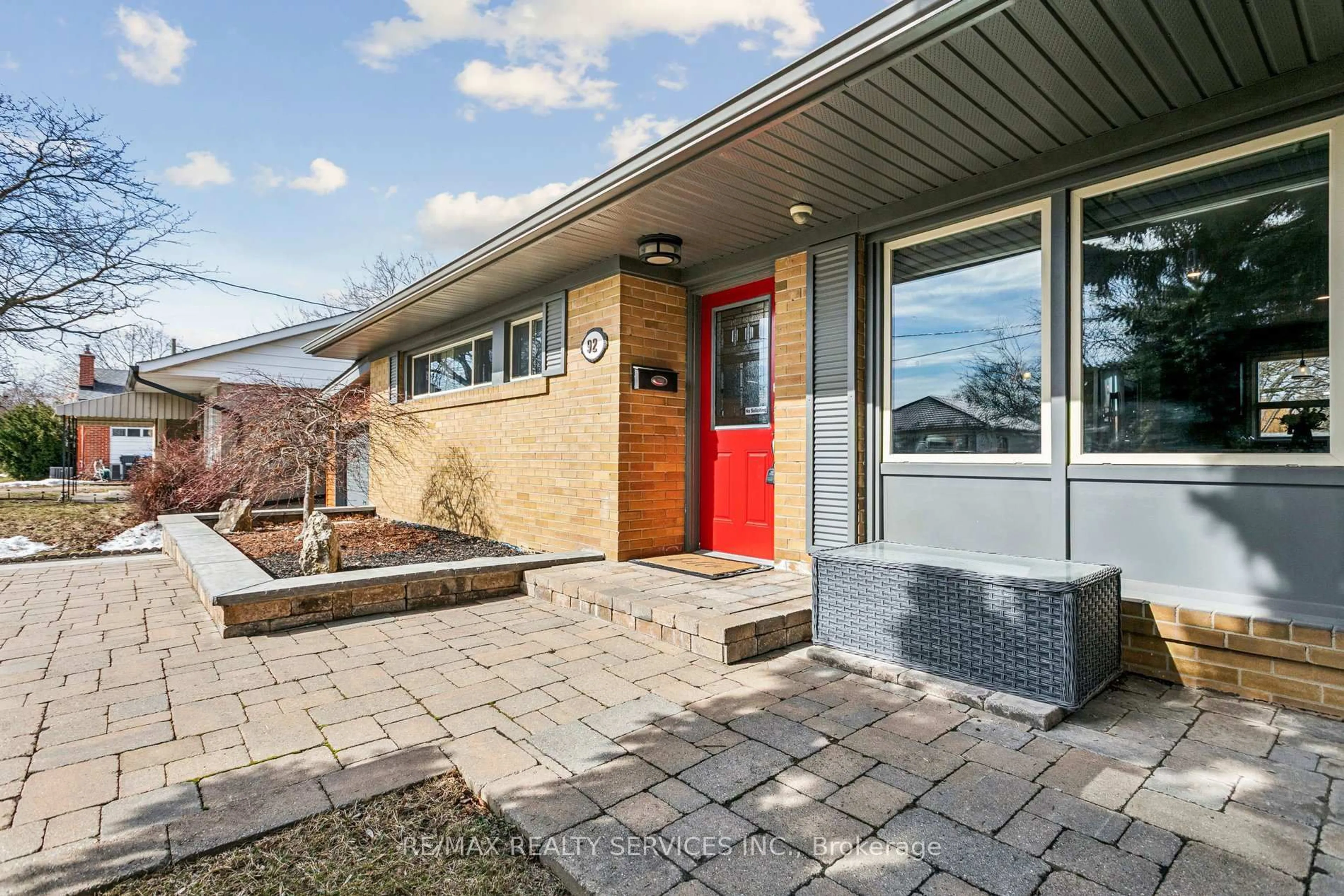 Home with brick exterior material, mountain view for 92 Eldomar Ave, Brampton Ontario L6W 1R5