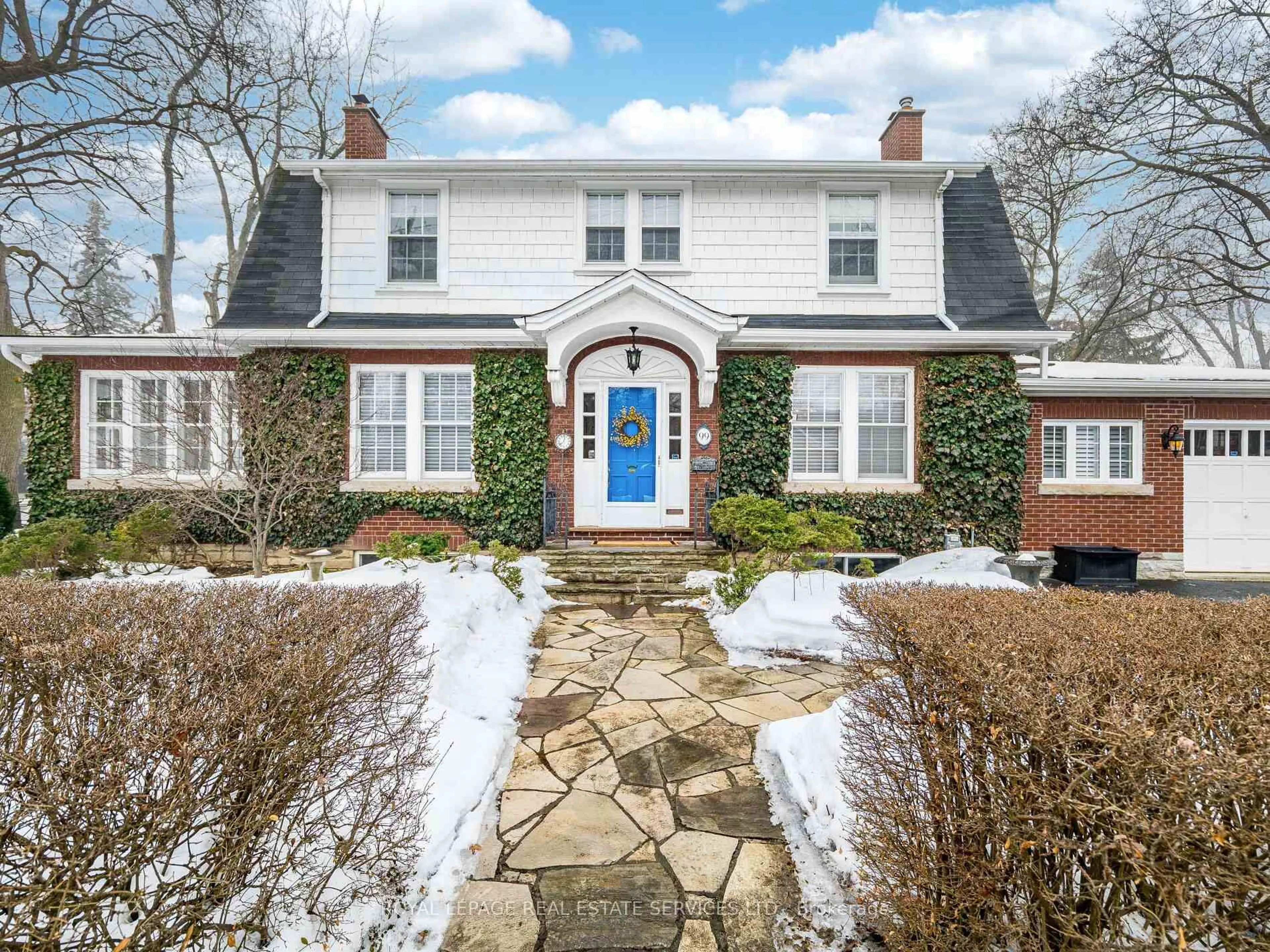 Home with brick exterior material, street for 99 Elizabeth St, Brampton Ontario L6Y 1R4