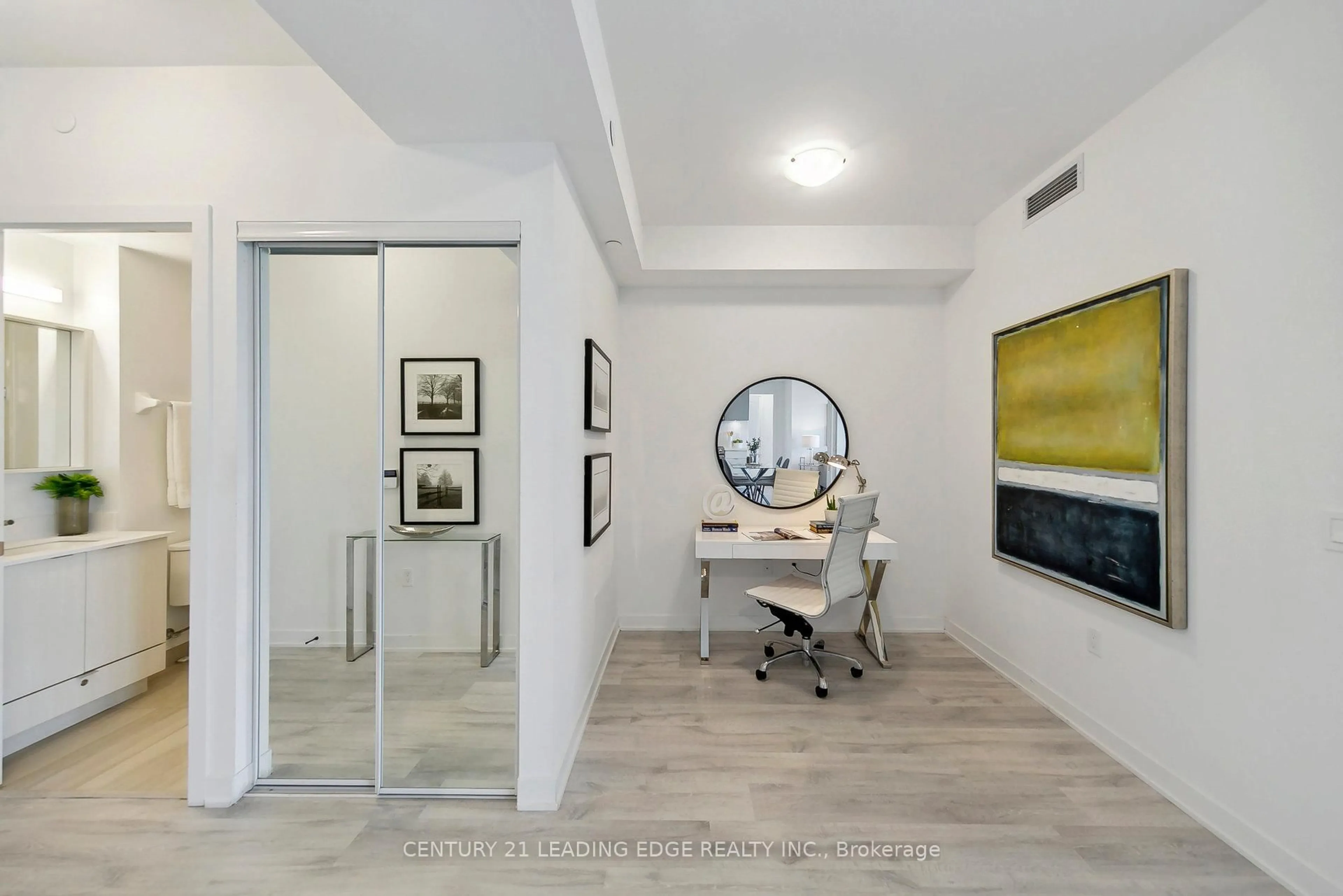 Unknown for 4655 Metcalfe Ave #302, Mississauga Ontario L5M 0Z7