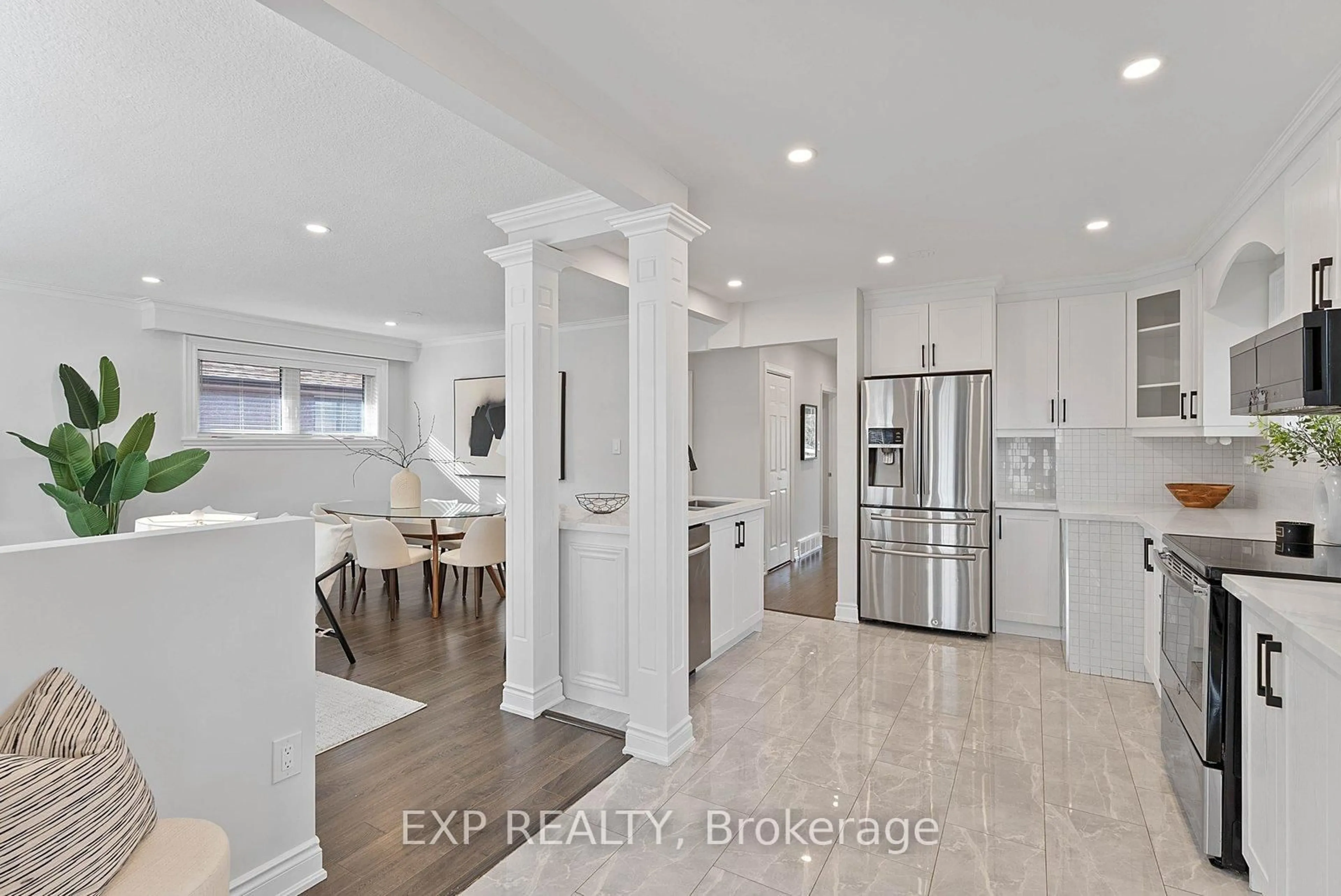 Open concept kitchen, unknown for 39 Hobden Pl, Toronto Ontario M9R 3R6