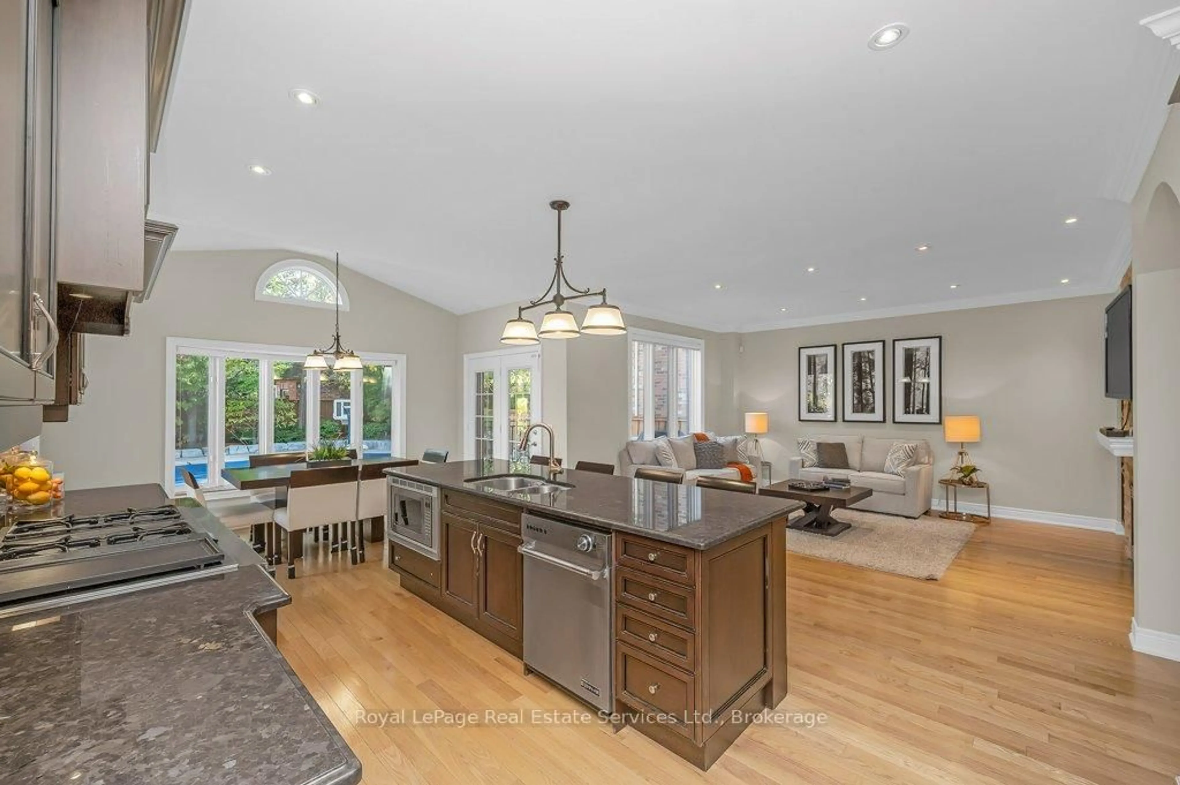 Open concept kitchen, unknown for 2373 Gamble Rd, Oakville Ontario L6H 7V6