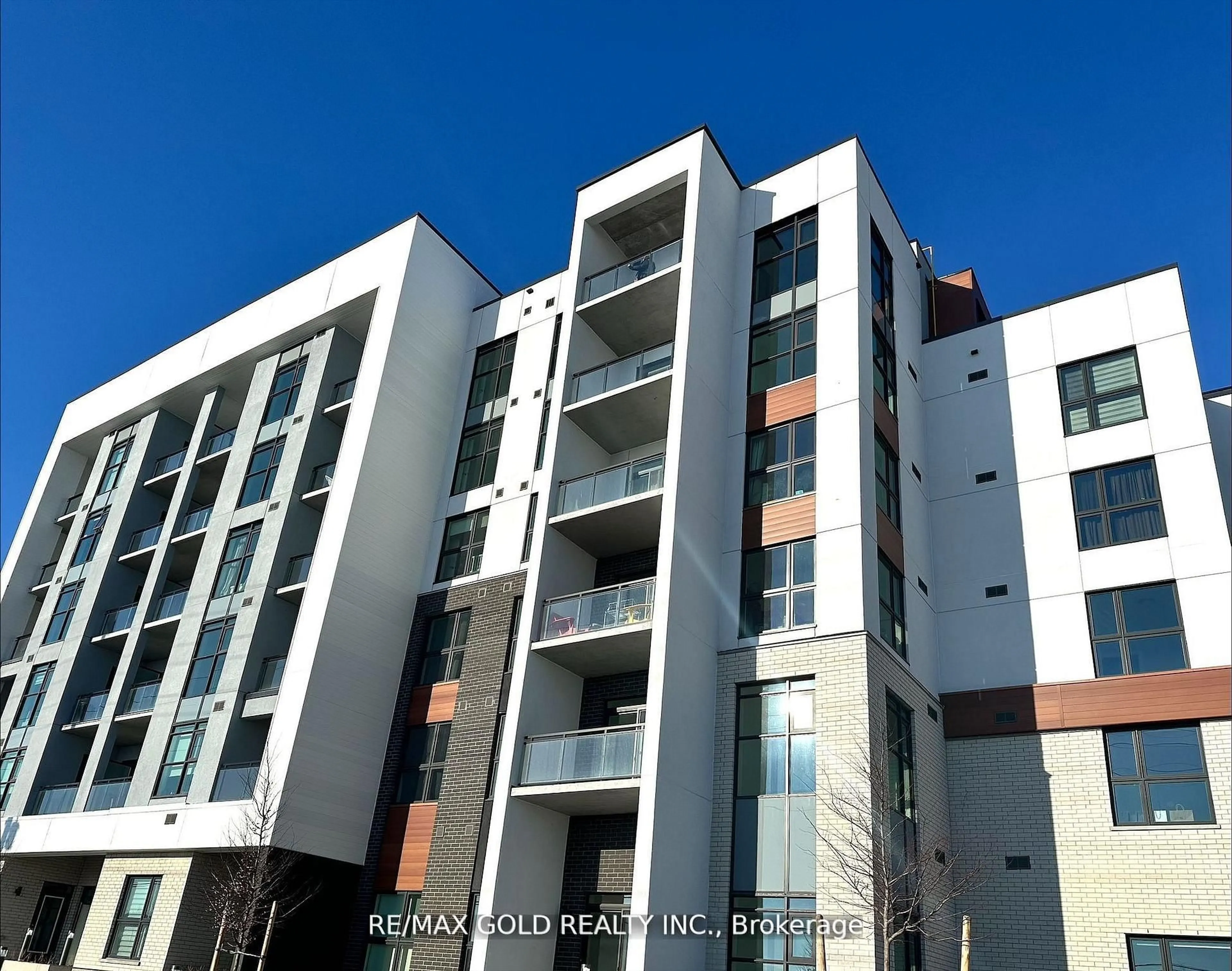 A pic from outside/outdoor area/front of a property/back of a property/a pic from drone, building for 490 Gordon Krantz Ave #423, Milton Ontario L9E 1Z5