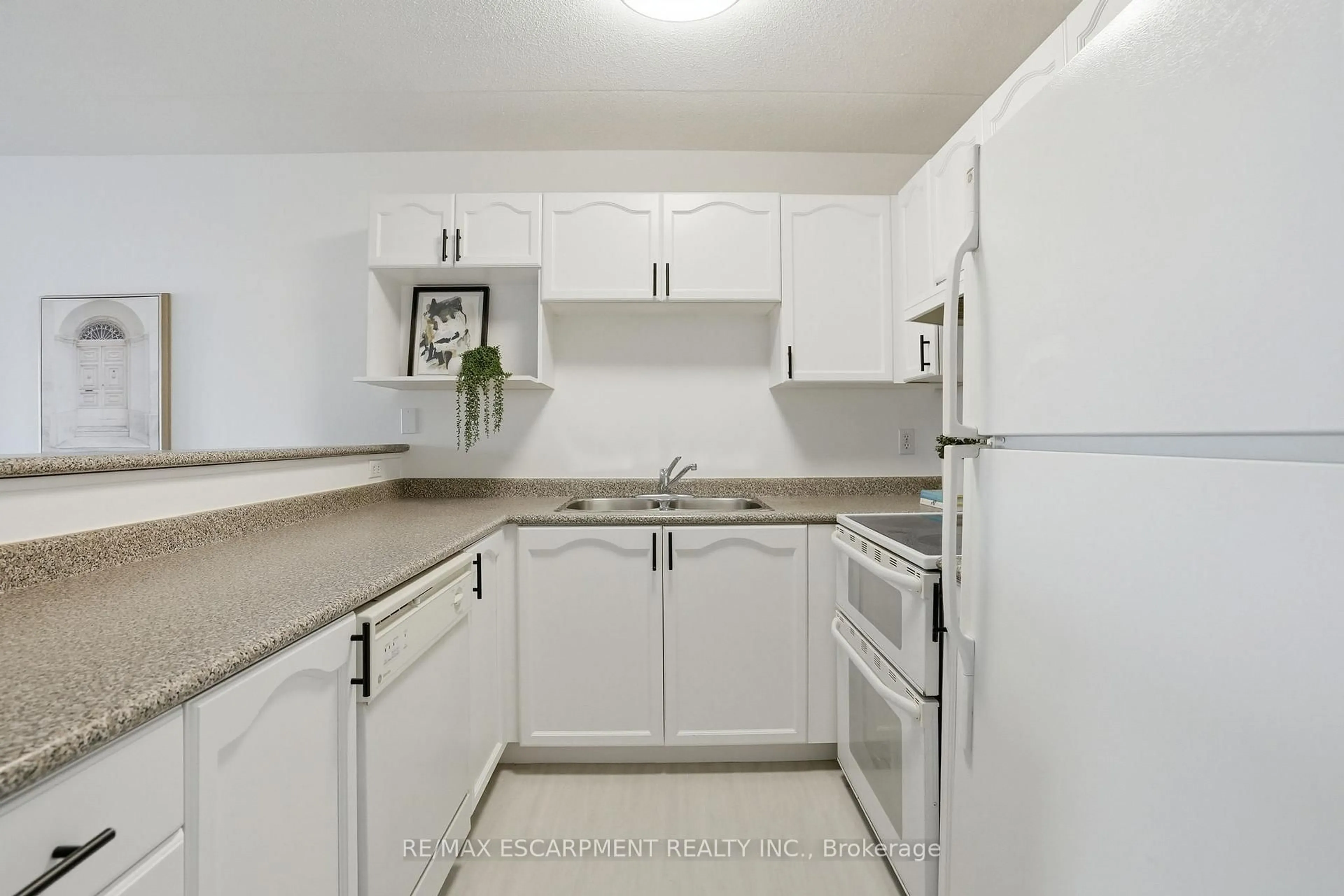 Standard kitchen, unknown for 1431 Walkers Line #309, Burlington Ontario L7M 4P3