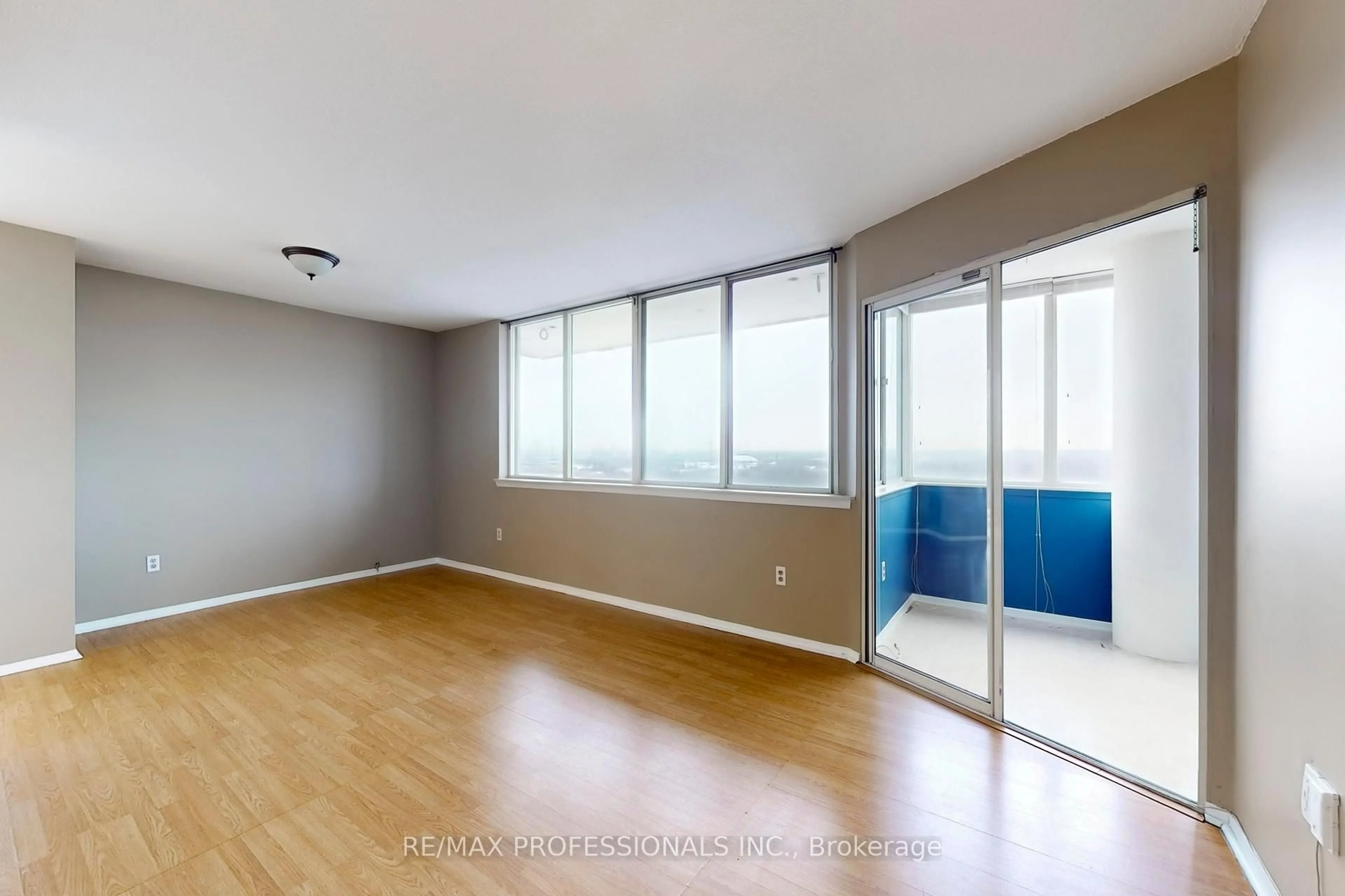 A pic of a room for 10 Markbrook Lane #1911, Toronto Ontario M9V 5E3