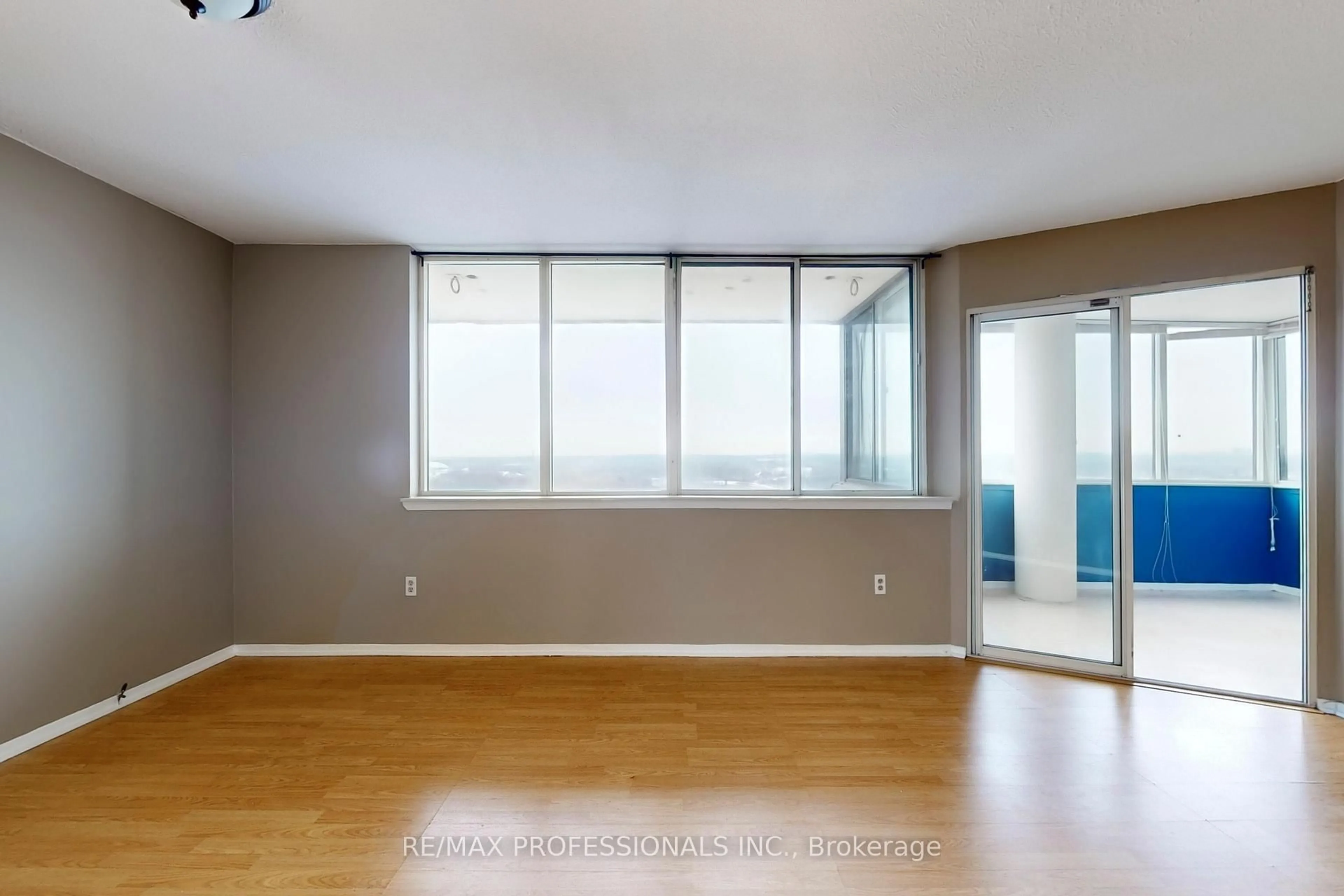 A pic of a room for 10 Markbrook Lane #1911, Toronto Ontario M9V 5E3