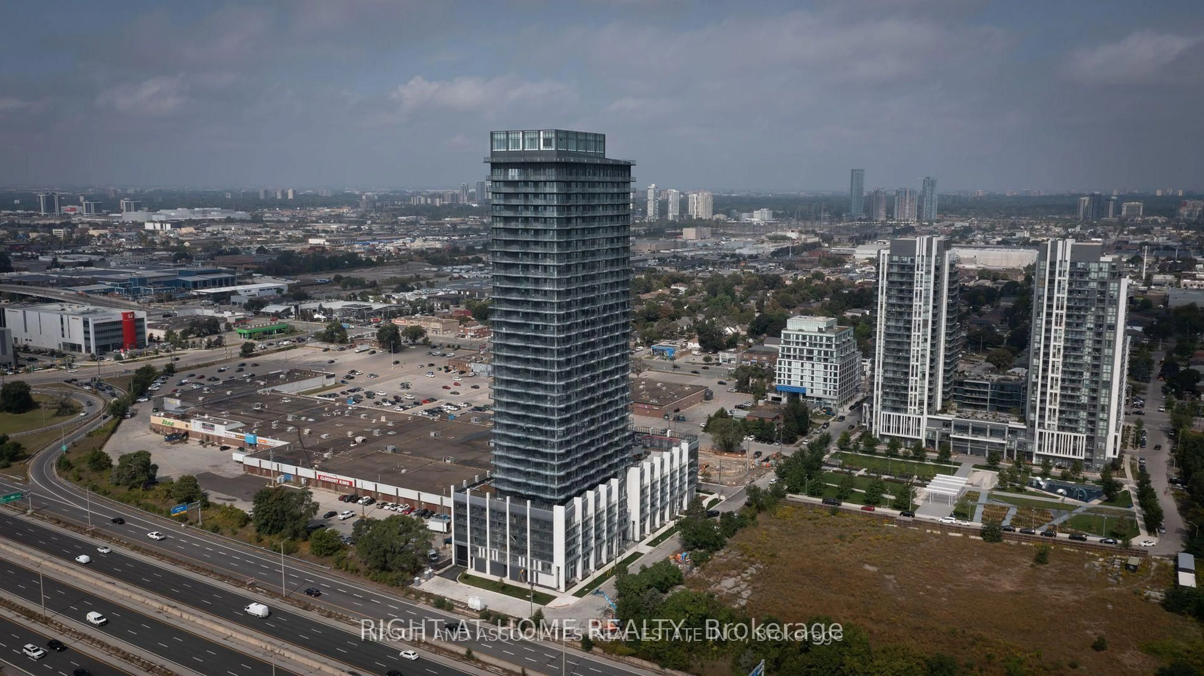 A pic from outside/outdoor area/front of a property/back of a property/a pic from drone, city buildings view from balcony for 36 Zorra St #1111, Toronto Ontario M8Z 0G5