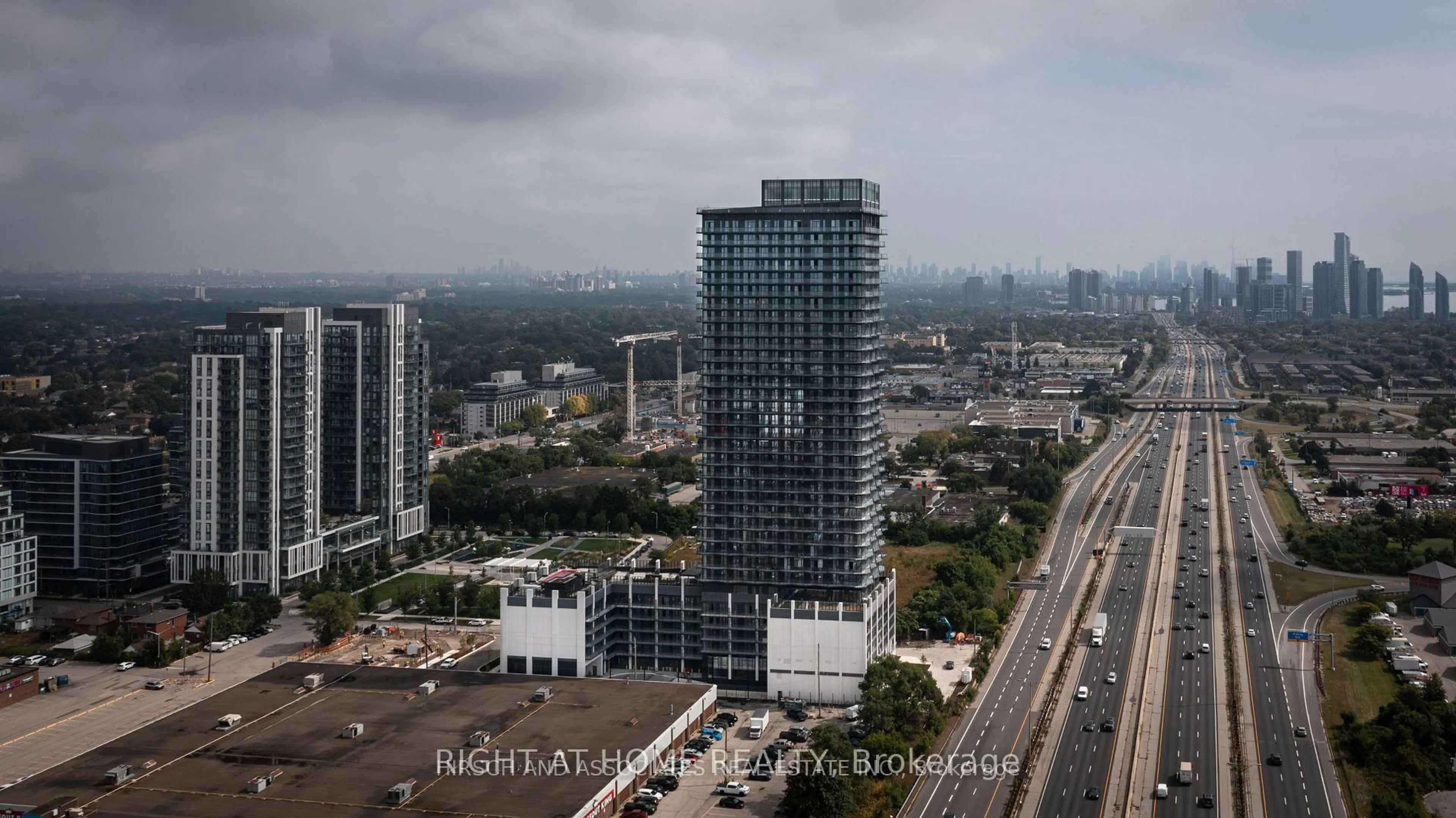 Unknown for 36 Zorra St #1111, Toronto Ontario M8Z 0G5