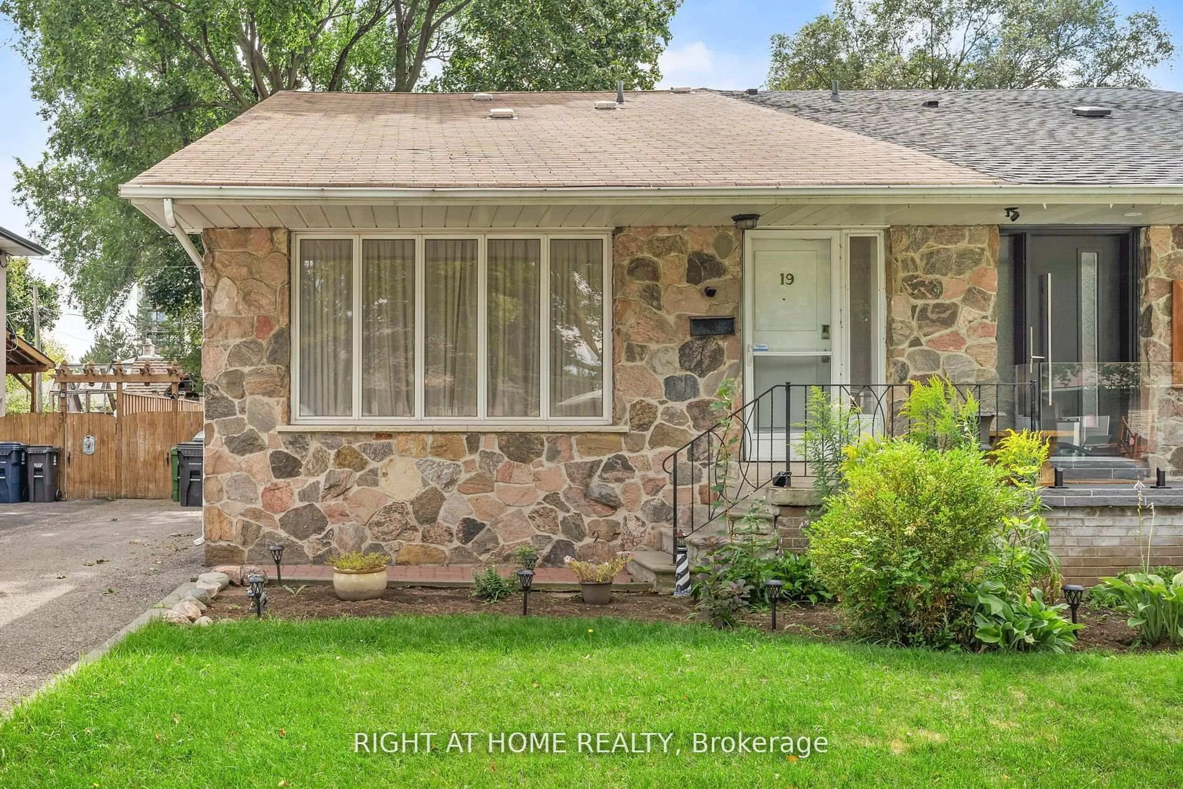 Home with brick exterior material, street for 19 Dunsany Cres, Toronto Ontario M9R 3W7
