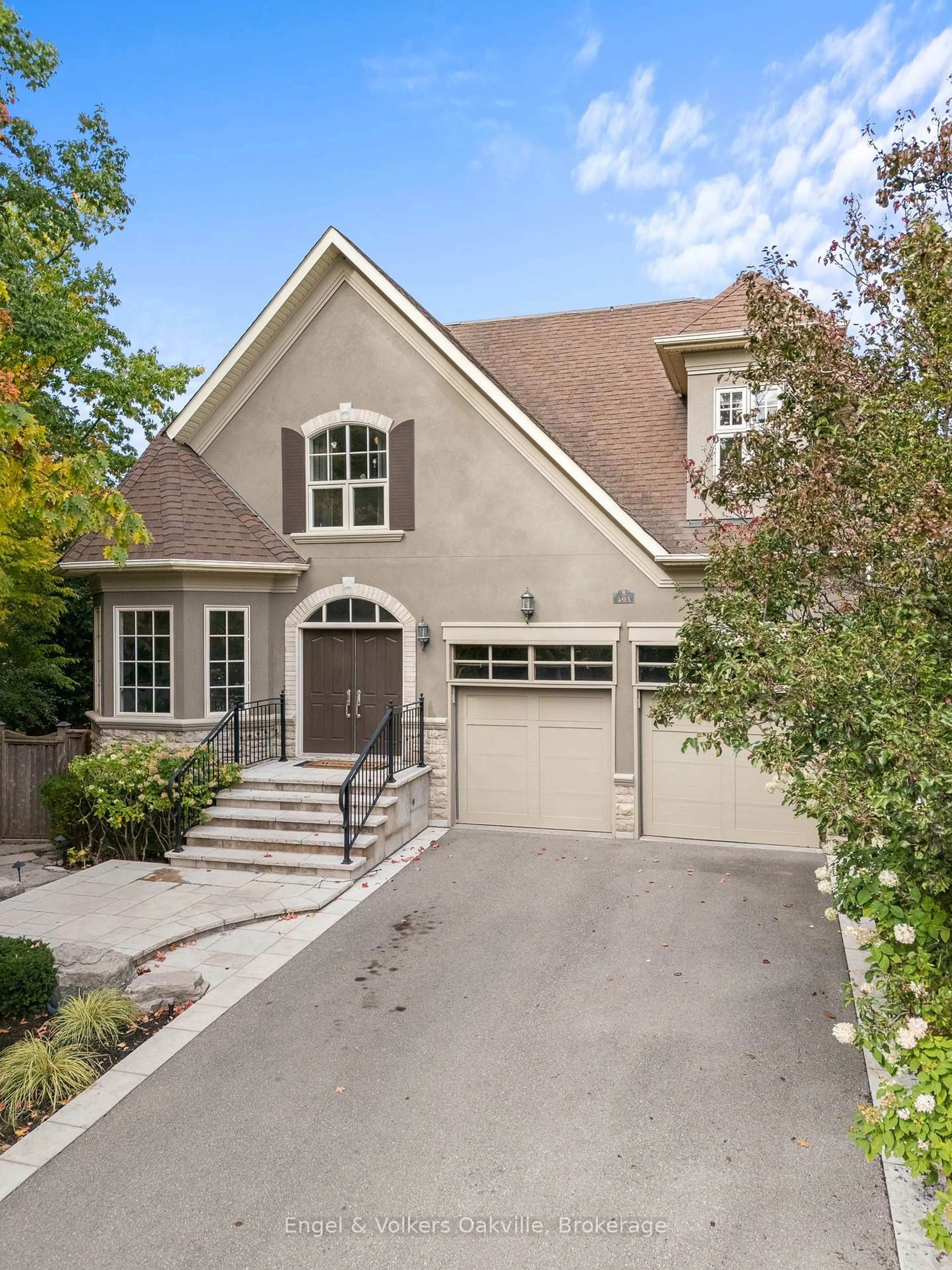 Home with brick exterior material, street for 493 Berkley Crt, Oakville Ontario L6H 6Y9