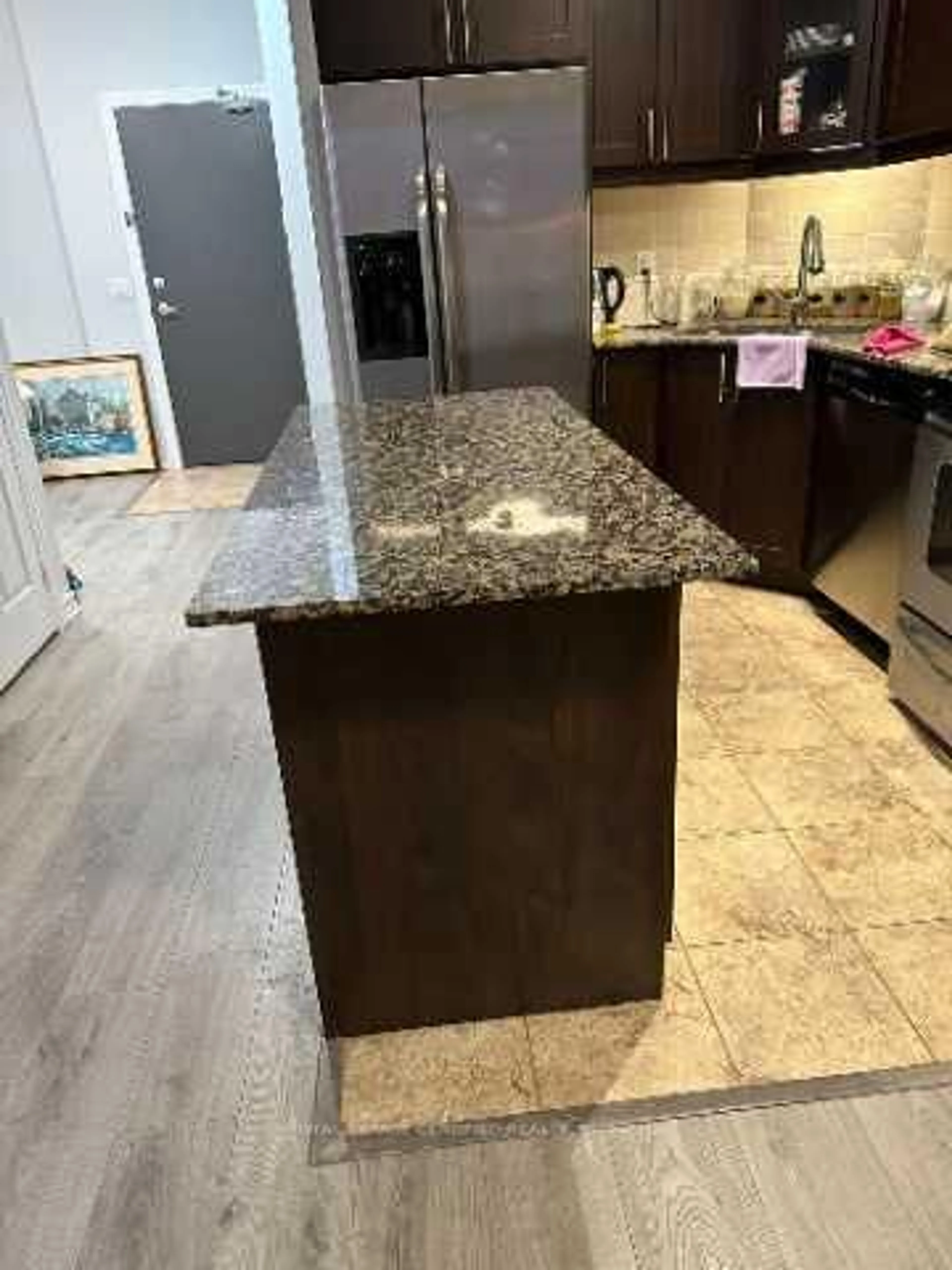 Unknown for 223 Webb Dr Dr, Mississauga Ontario L5B 0E8