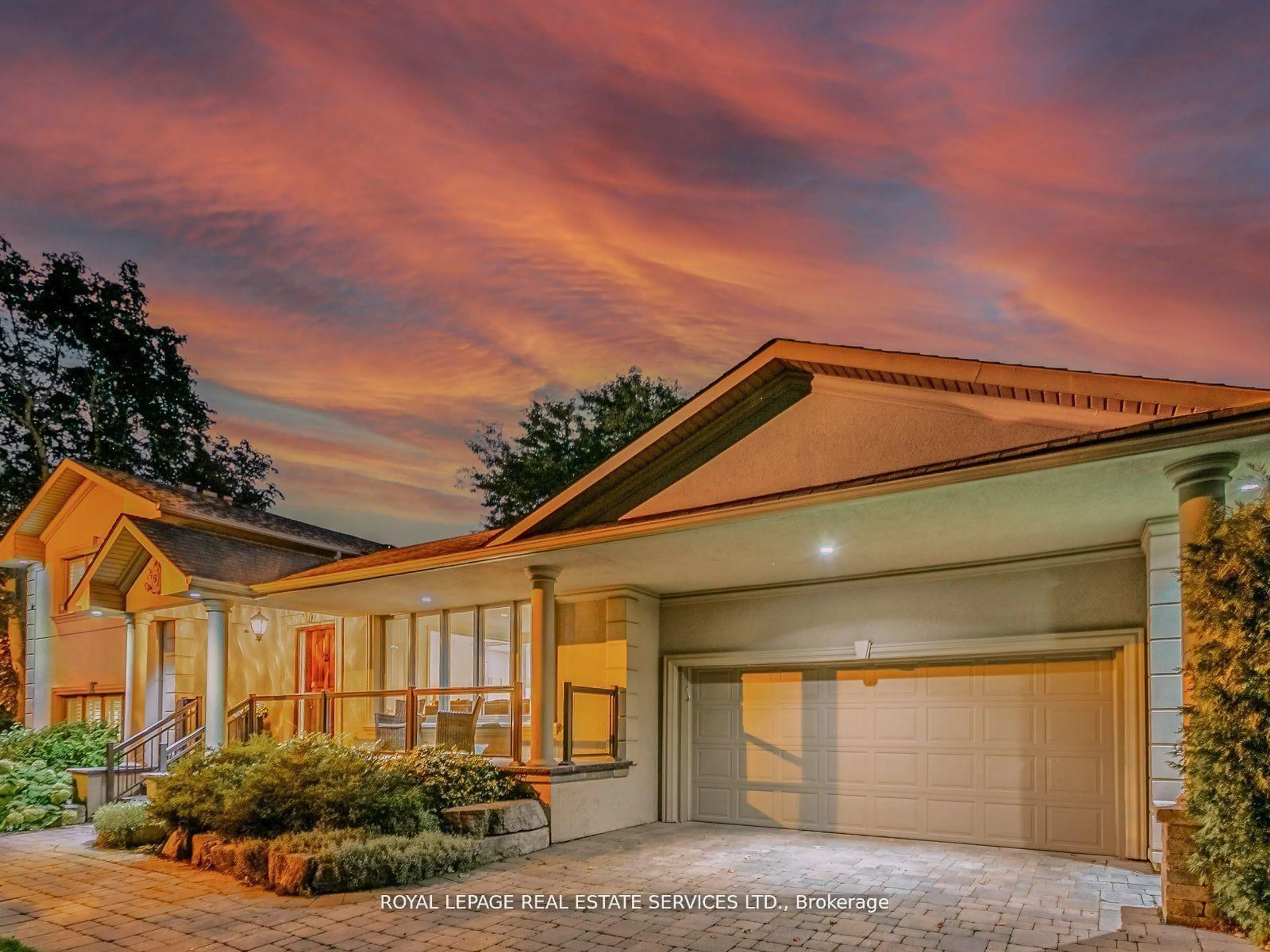 Home with vinyl exterior material, street for 6 Cadman Crt, Toronto Ontario M9A 4S7