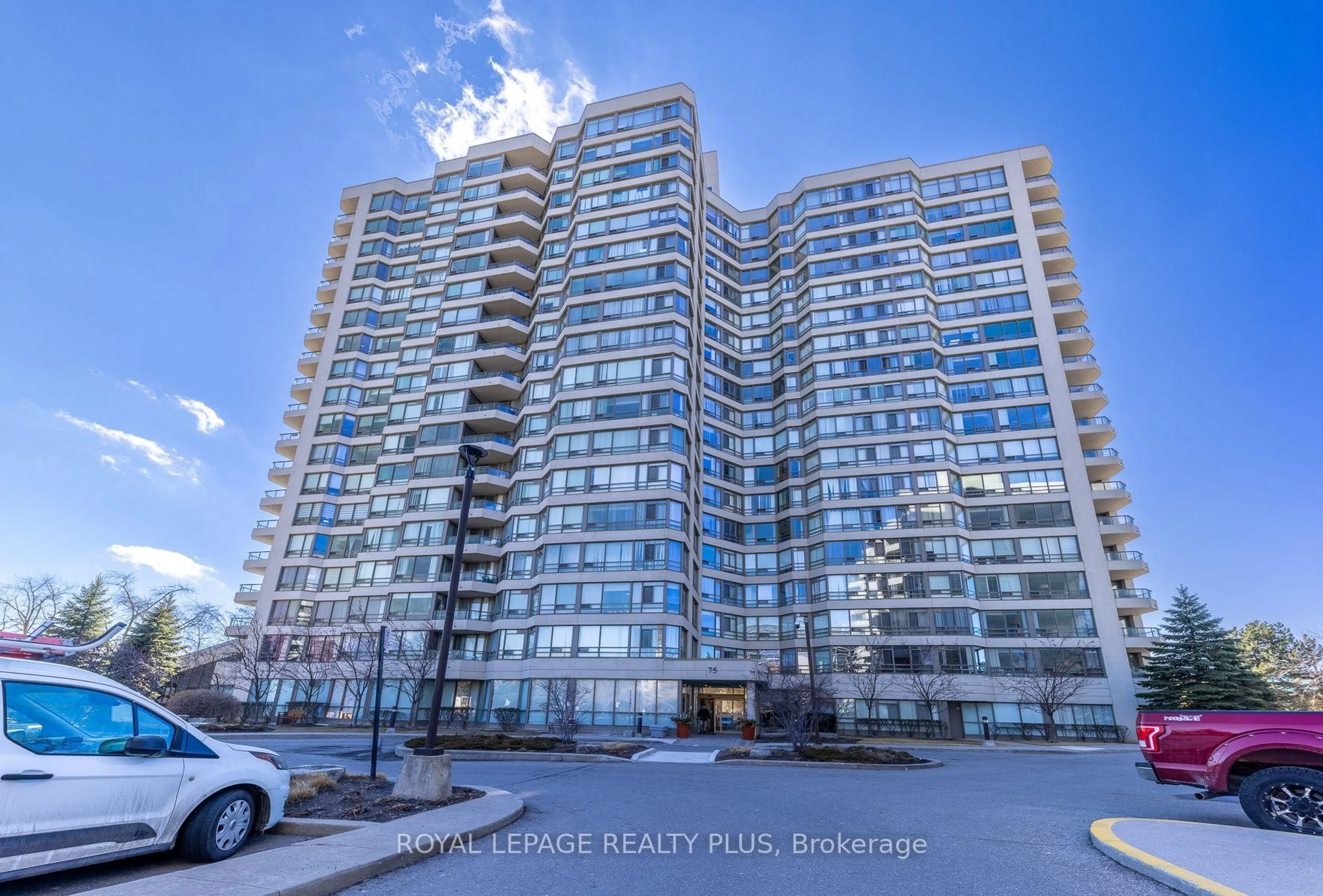 Unknown for 75 King St #607, Mississauga Ontario L5A 4G5