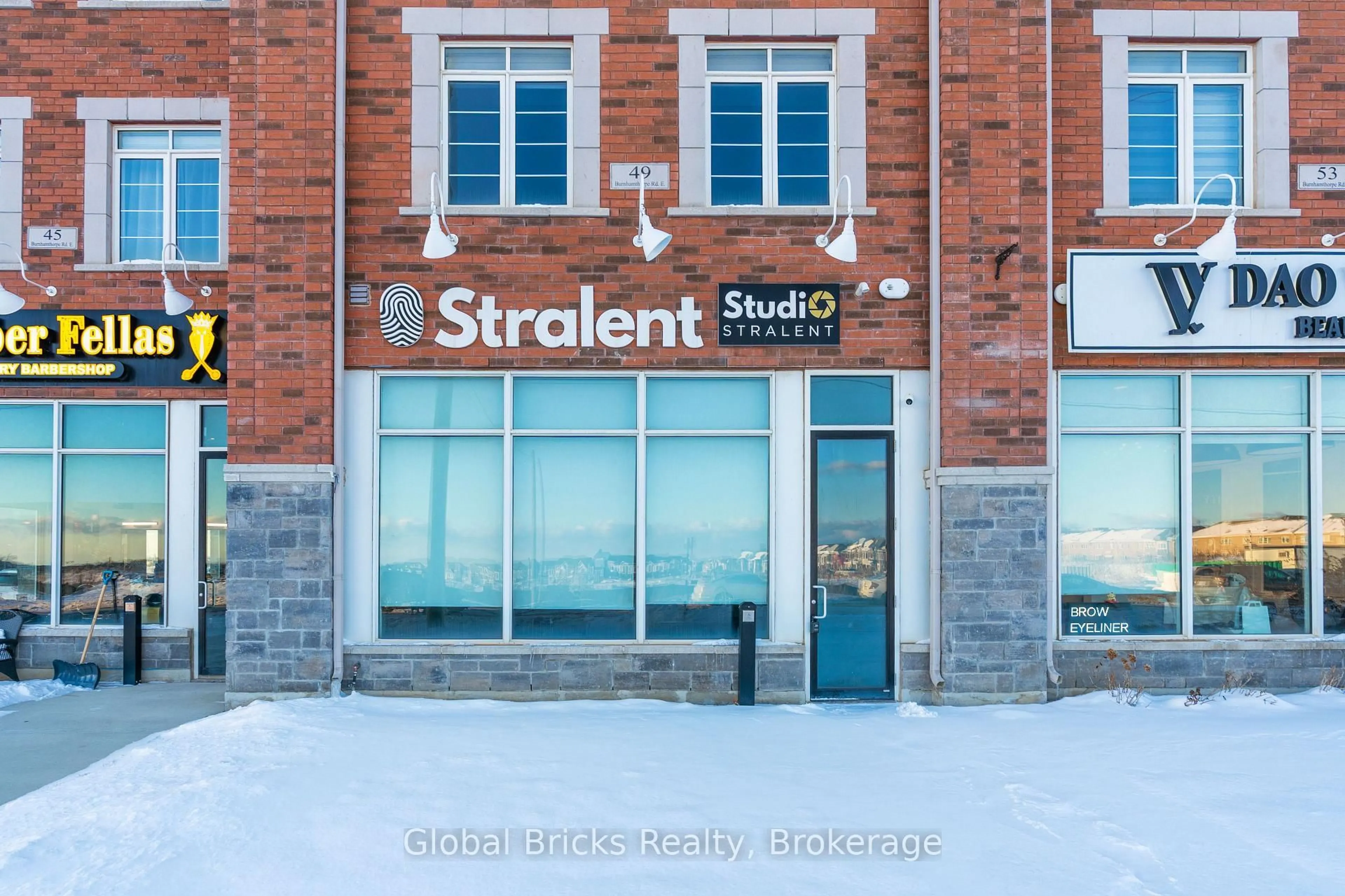 Unknown for 49 Burnhamthorpe Rd, Oakville Ontario L6H 7C8