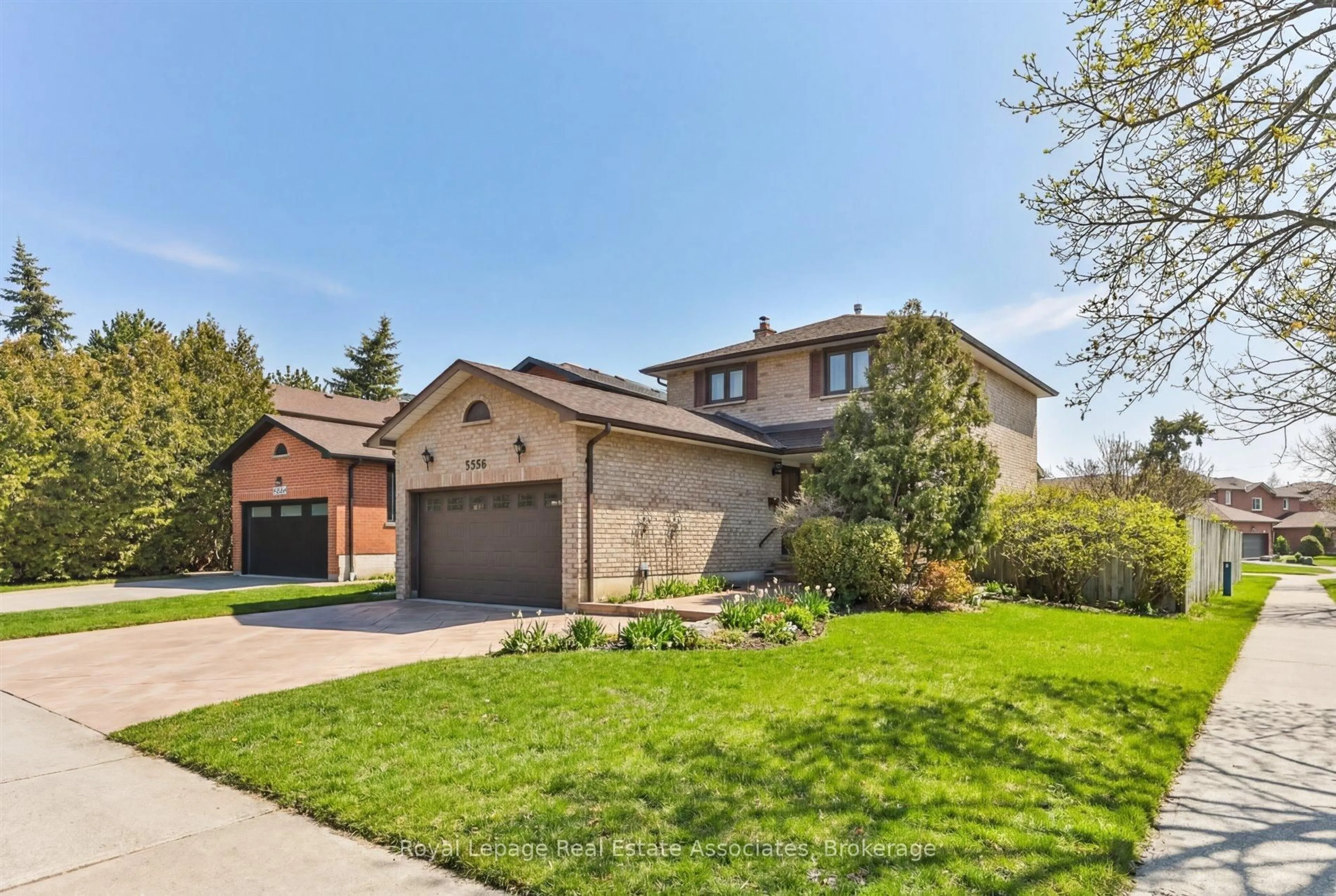 Home with brick exterior material, street for 5556 Bourget Dr, Mississauga Ontario L5R 3A3